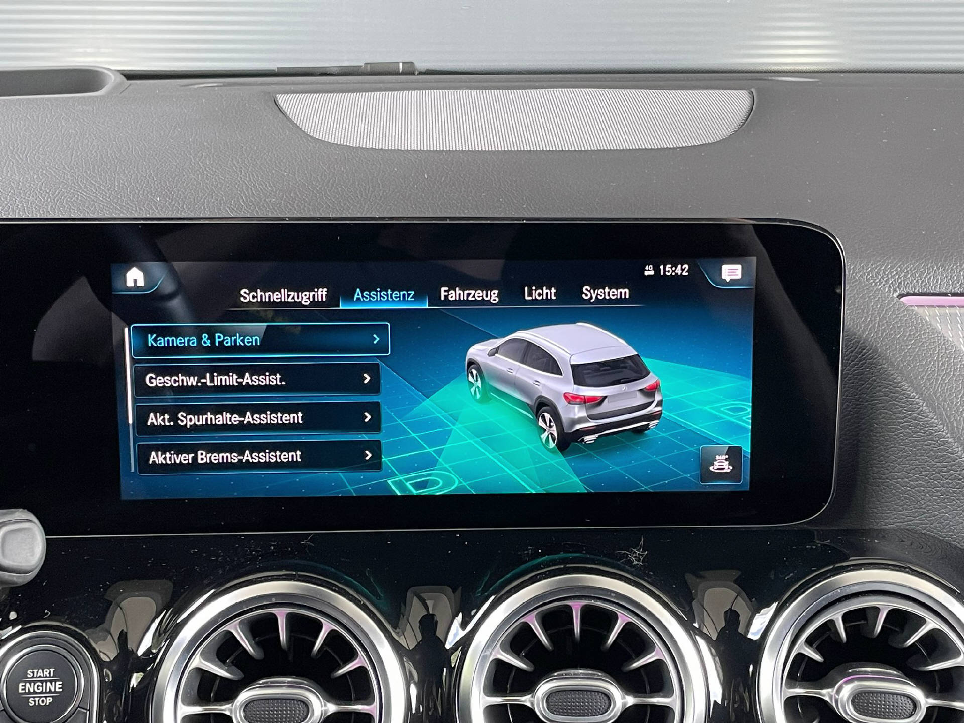 MERCEDES-BENZ GLA 220 d Progressive 4matic-5