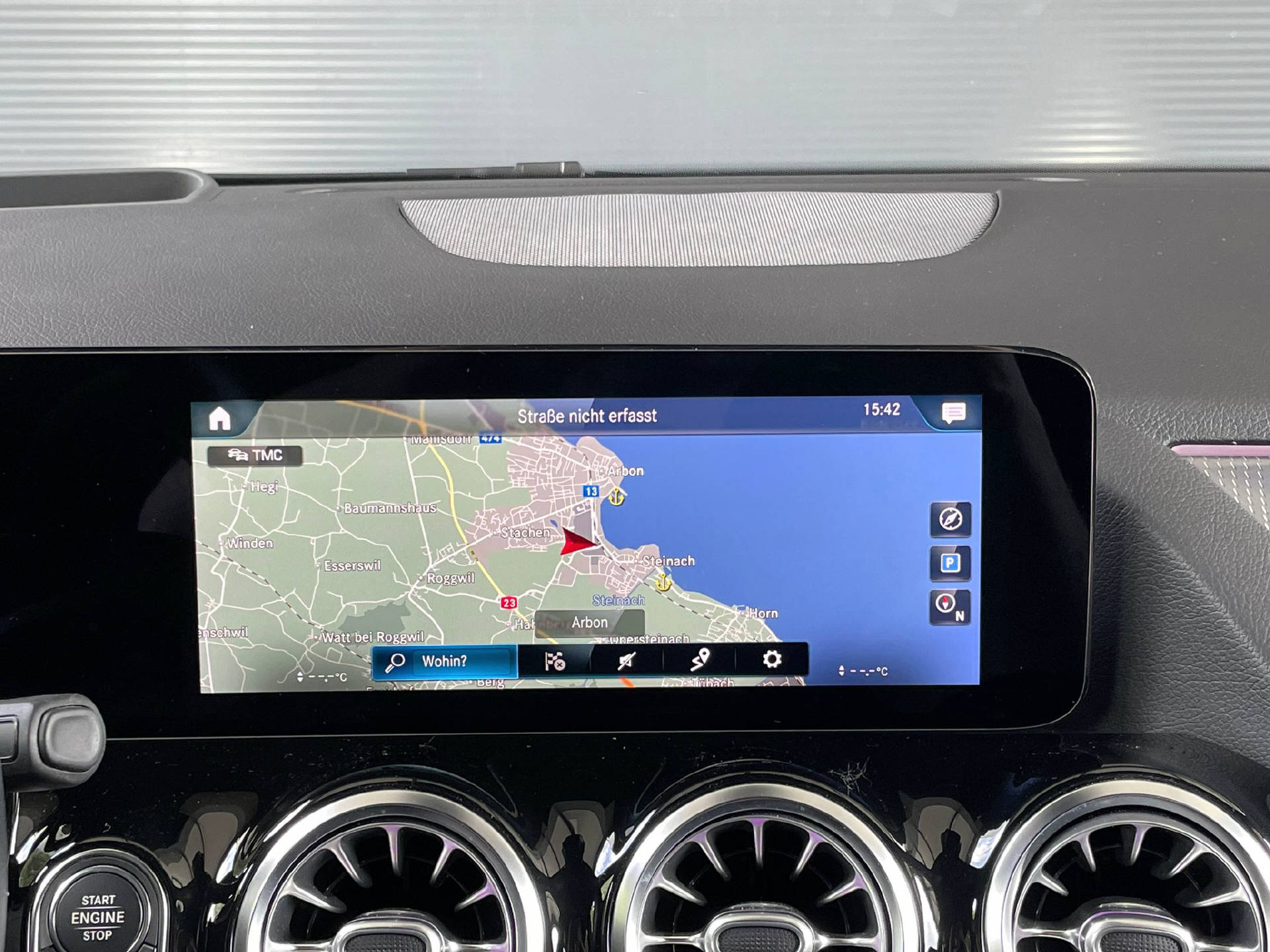 MERCEDES-BENZ GLA 220 d Progressive 4matic-12