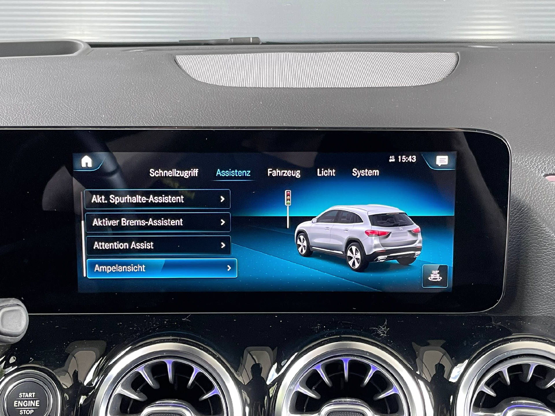 MERCEDES-BENZ GLA 220 d Progressive 4matic-13