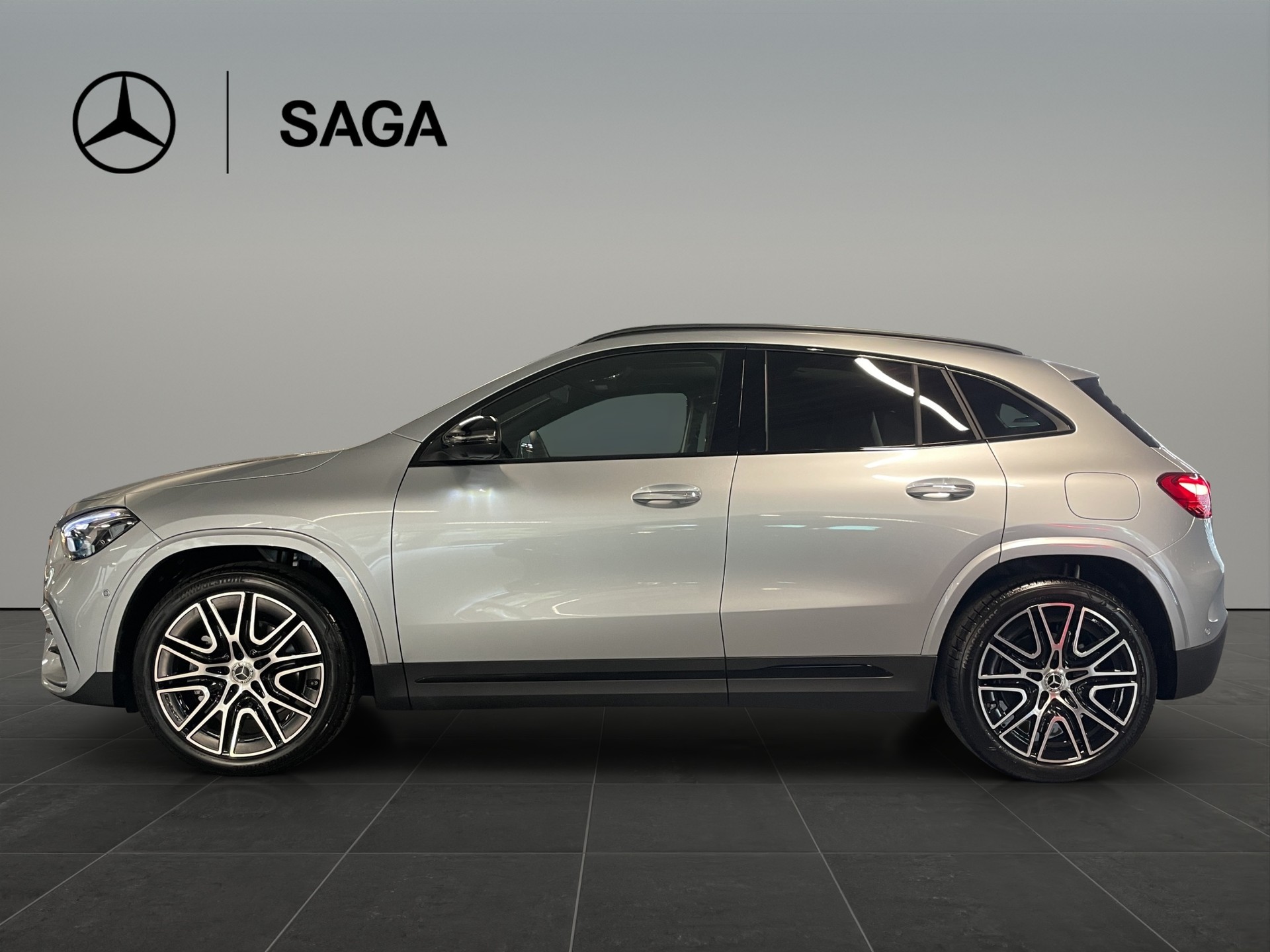 MERCEDES-BENZ GLA 220d 4Matic 8G-DCTSwiss Star - 3