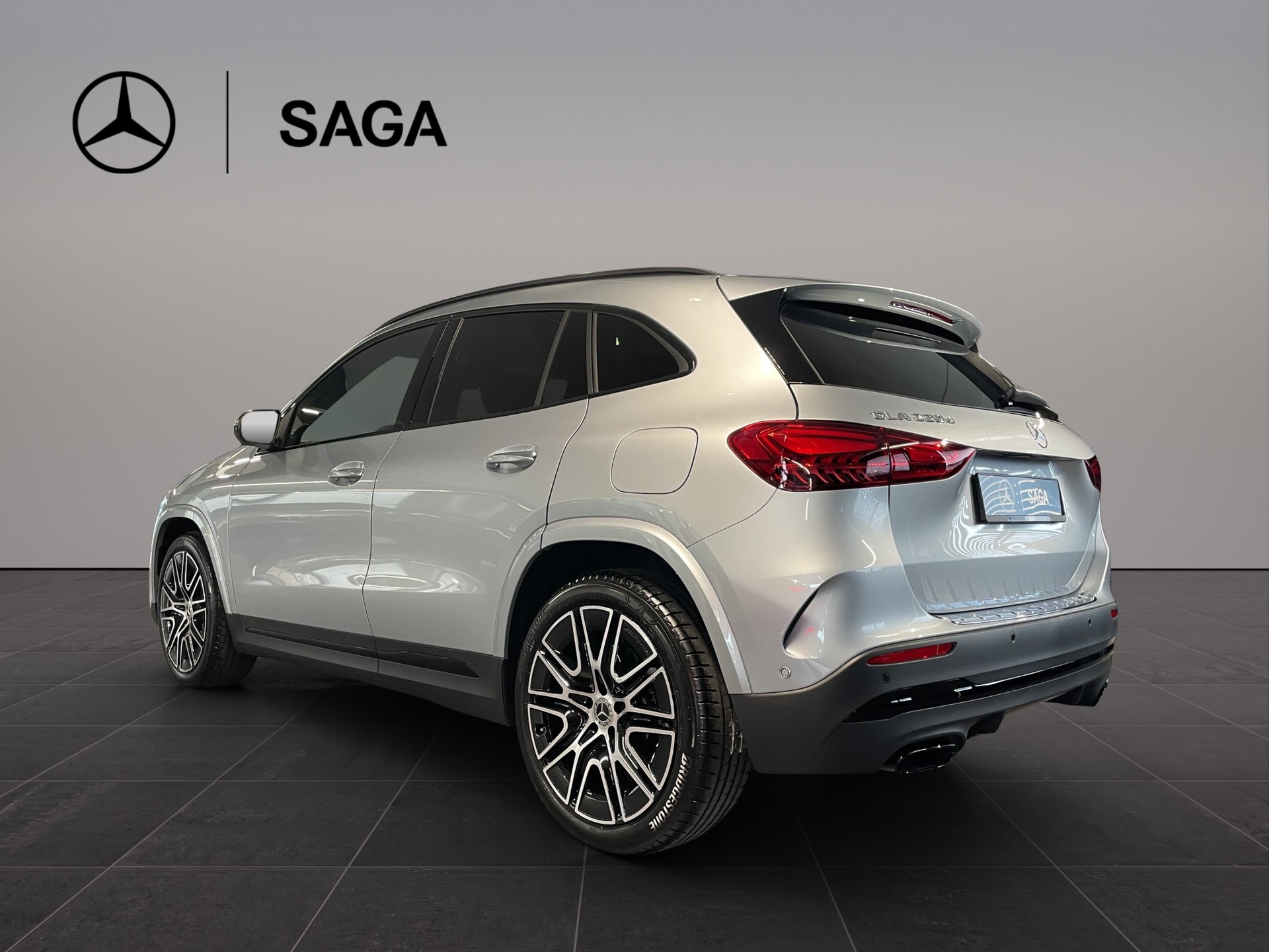 MERCEDES-BENZ GLA 220d 4Matic 8G-DCTSwiss Star - 4