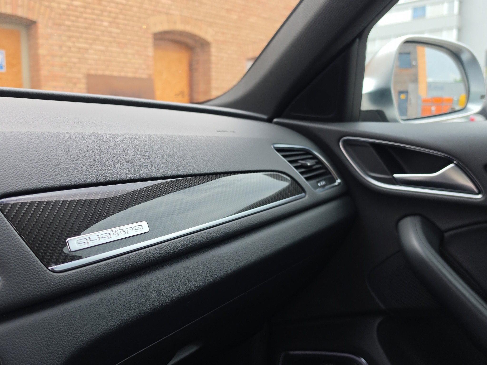 AUDI RS Q3 15