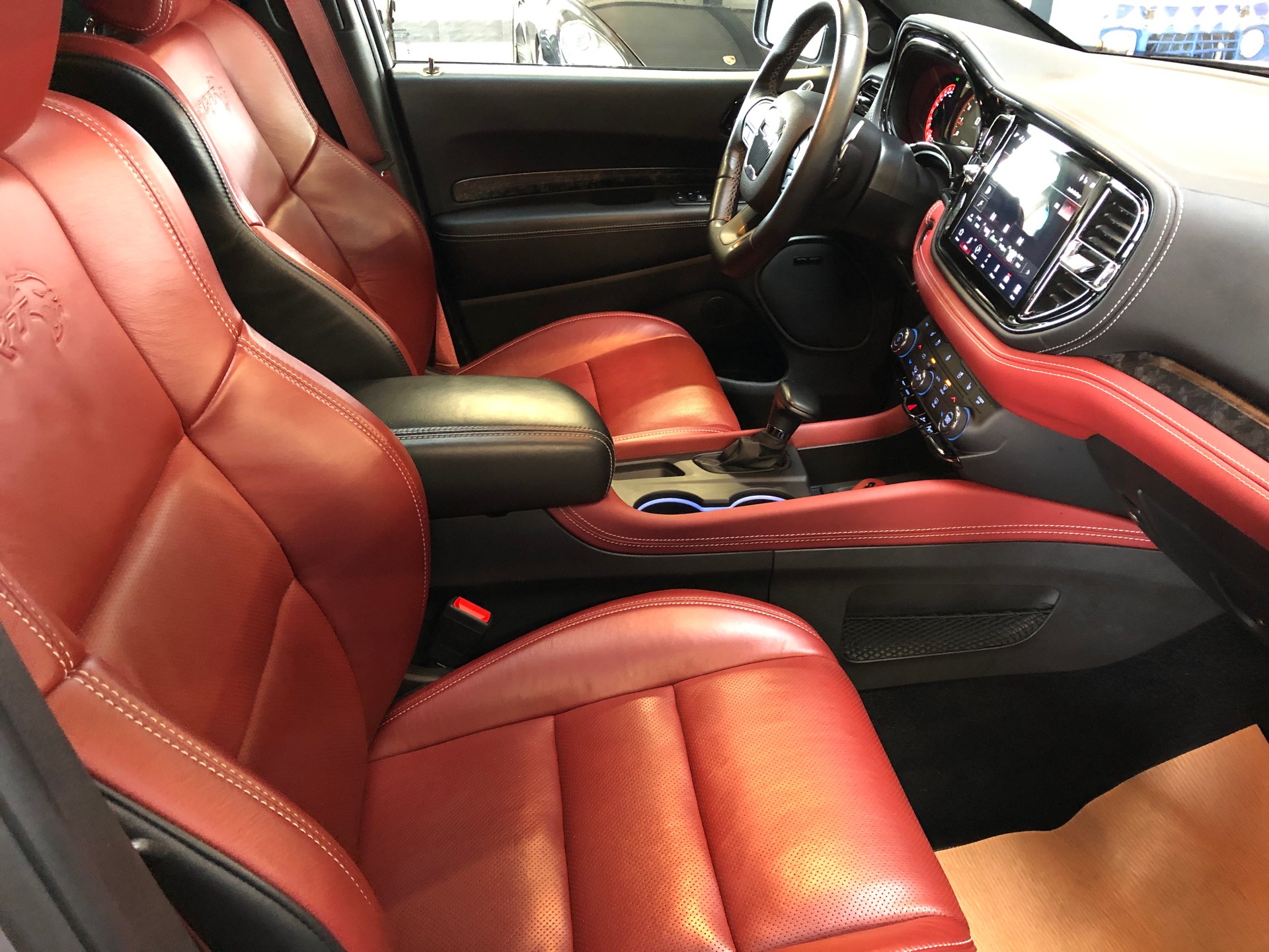 DODGE Durango SRT 6.2-V8 Hellcat AWD - 29