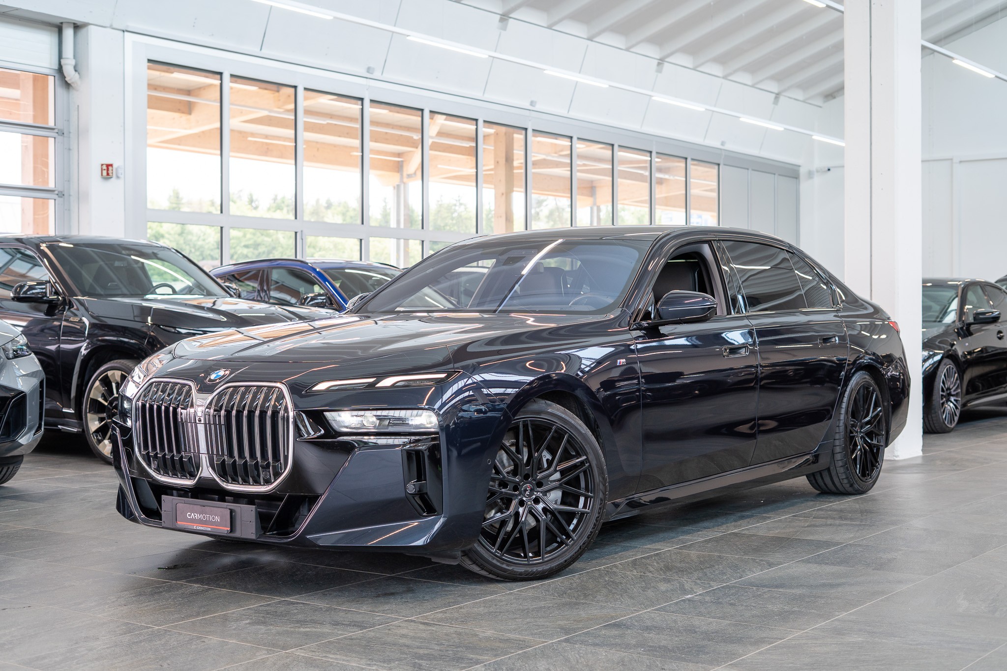 740d xDrive / / Theatre Screen / 360° Kamera / Bowers & Wilinks / Head-Up Display