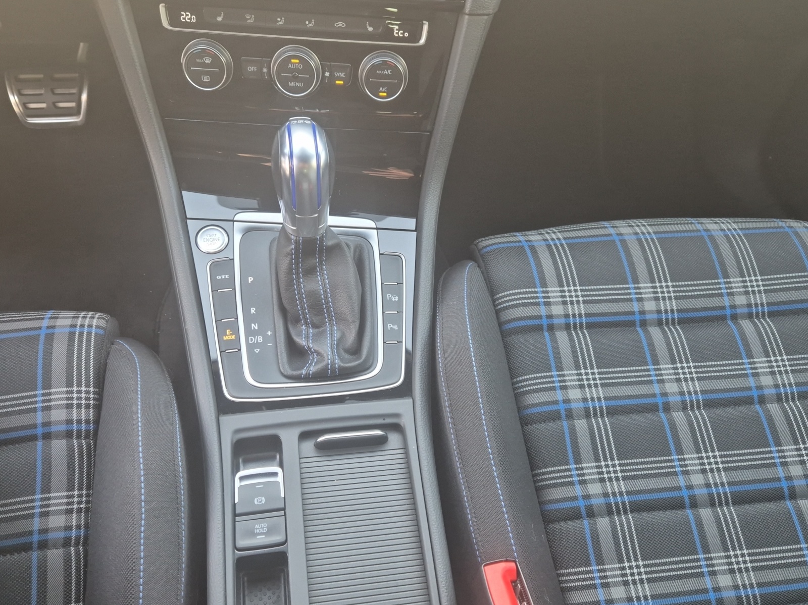 VW Golf 1.4 TSI GTE - 14