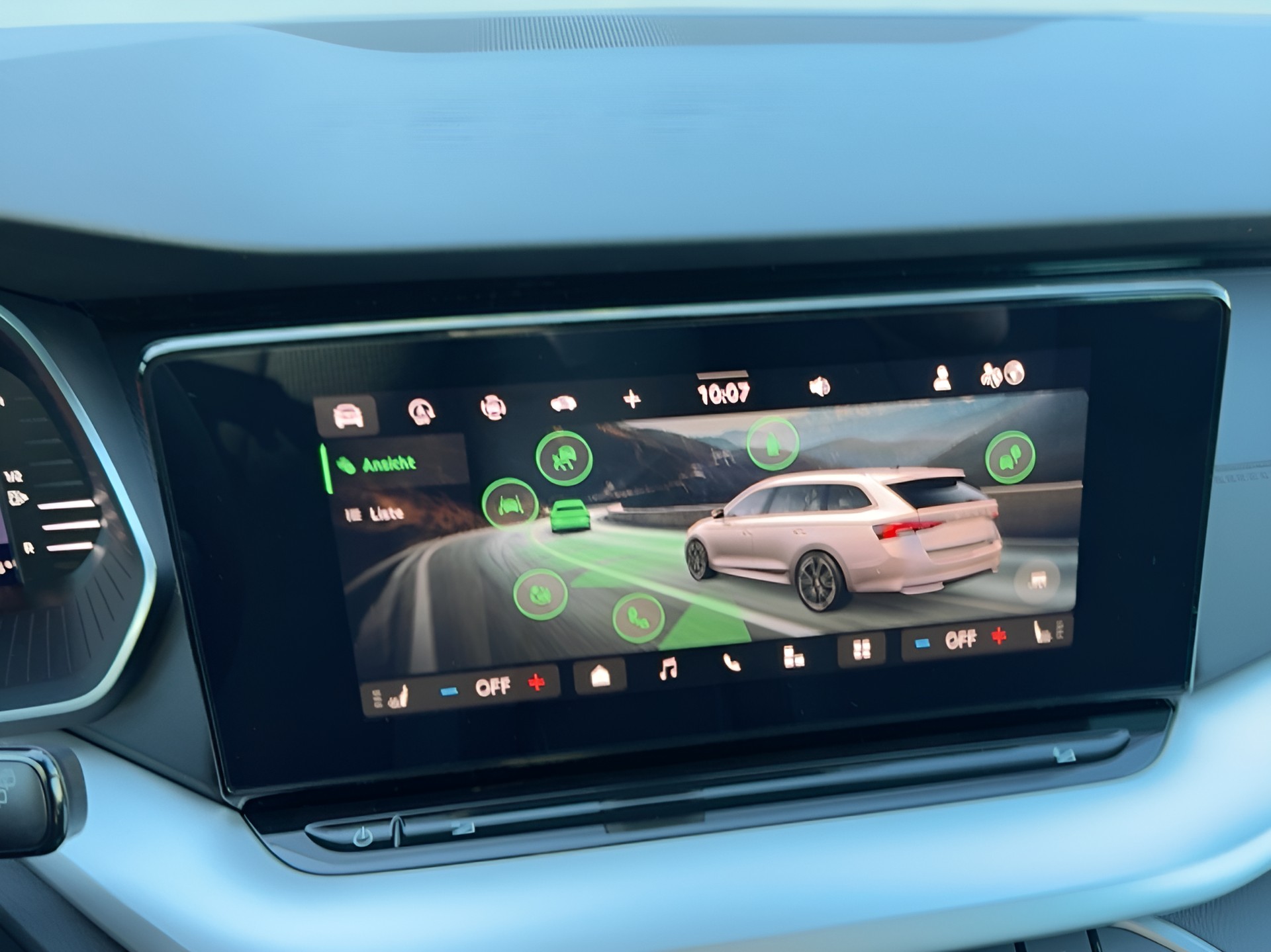 SKODA Octavia Combi 1.5 TSI mHEV DSG Selection - 12