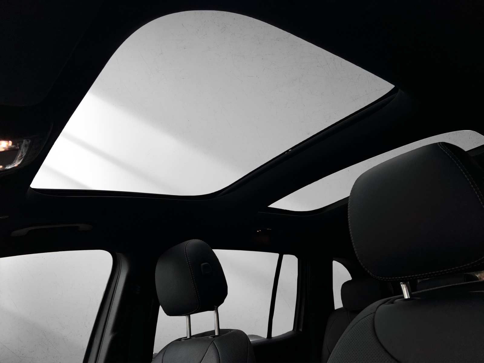 MERCEDES-BENZ GLB 35 AMG 4 MATIC - 15