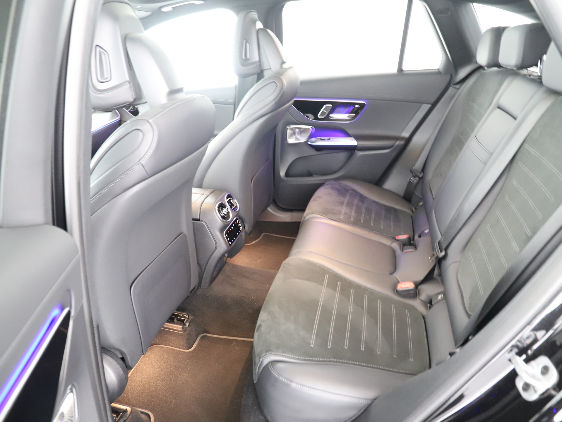 MERCEDES-BENZ GLC 300 e 4M 9G-Tronic - 12