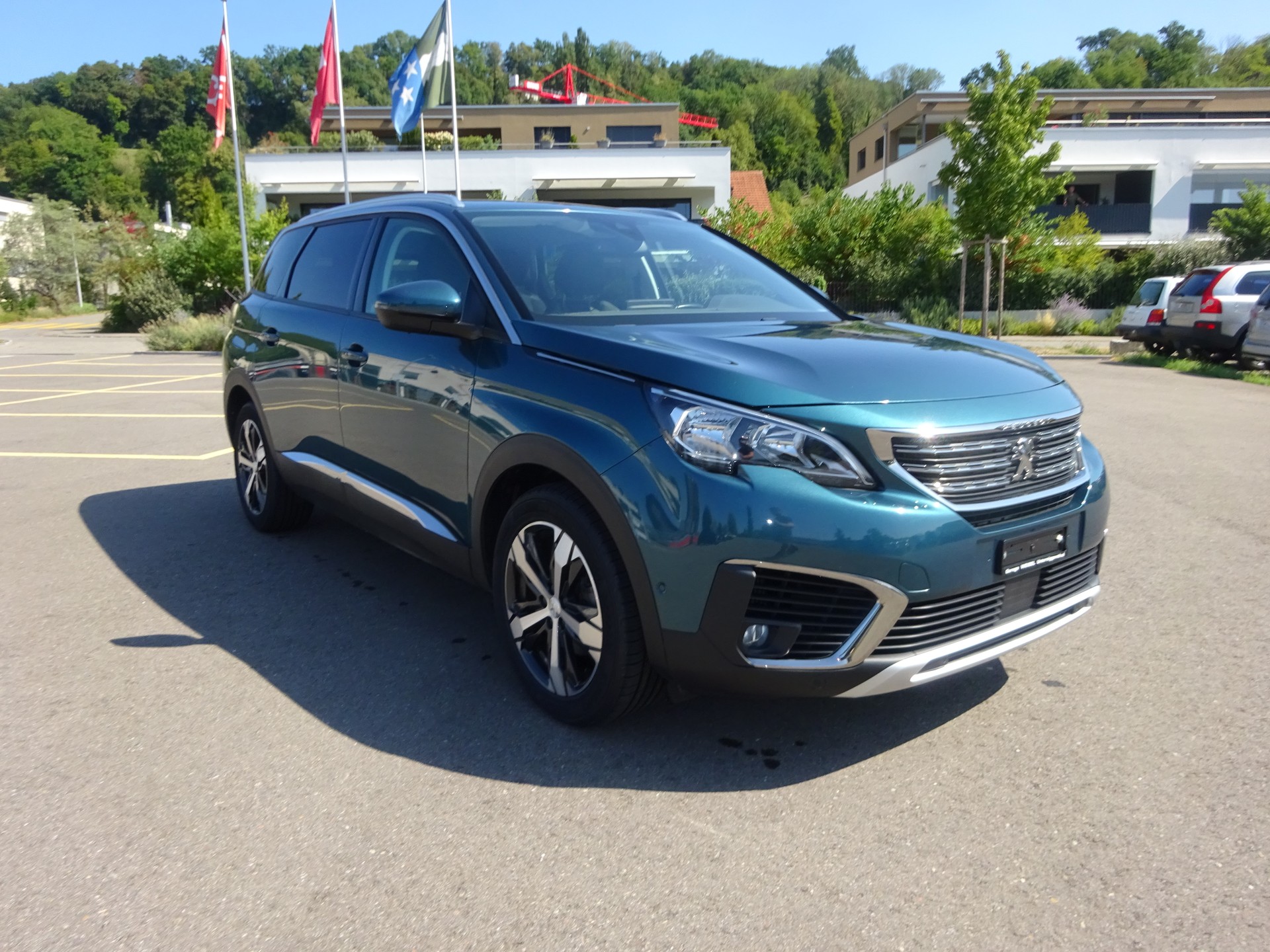 PEUGEOT 5008 1.2 Pure Tech Allure EAT8 - 2