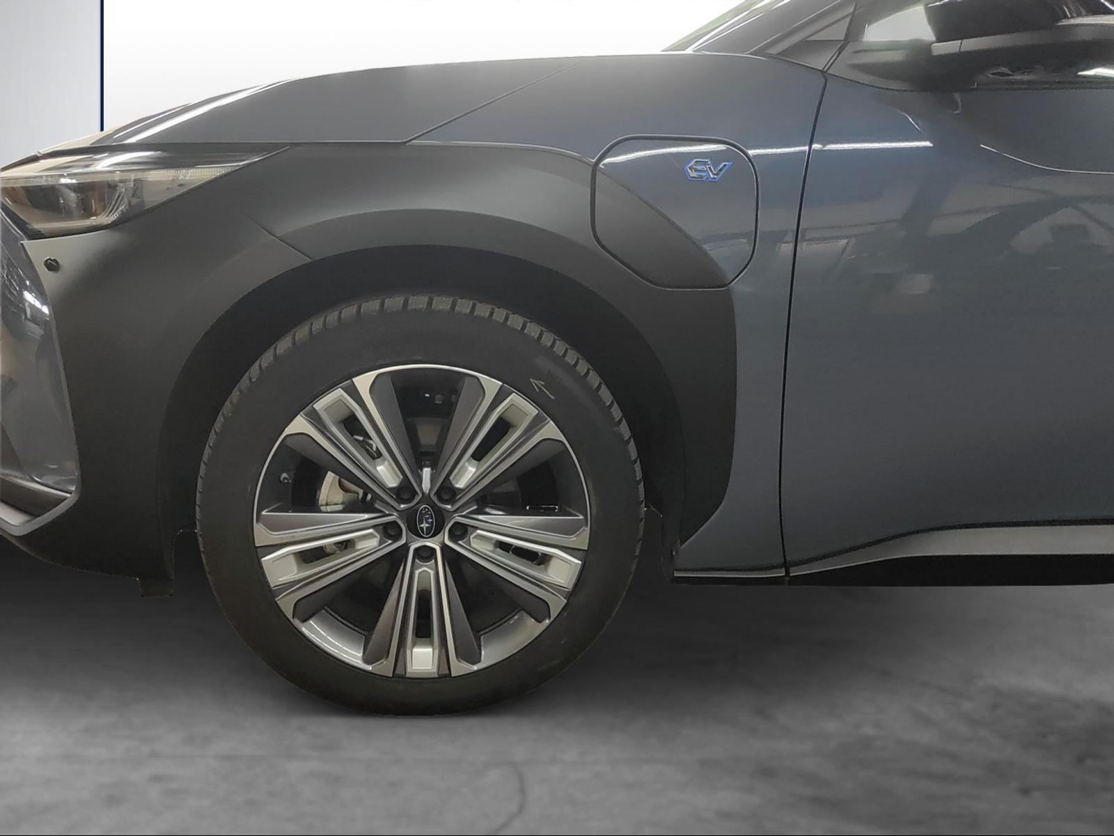 SUBARU Solterra eV Luxury AWD - 19