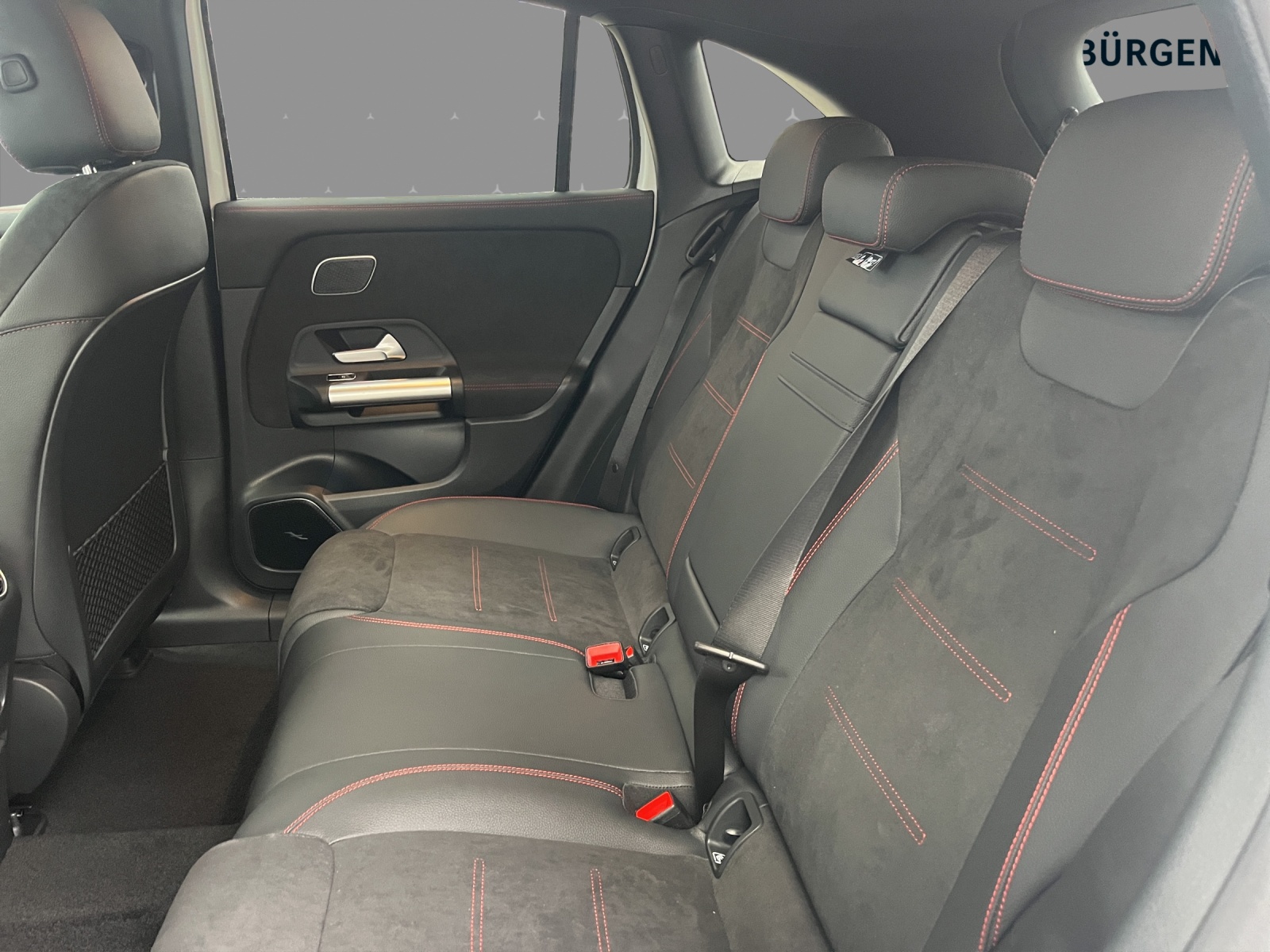 MERCEDES-BENZ EQA 250+ 70,5kWh - 12