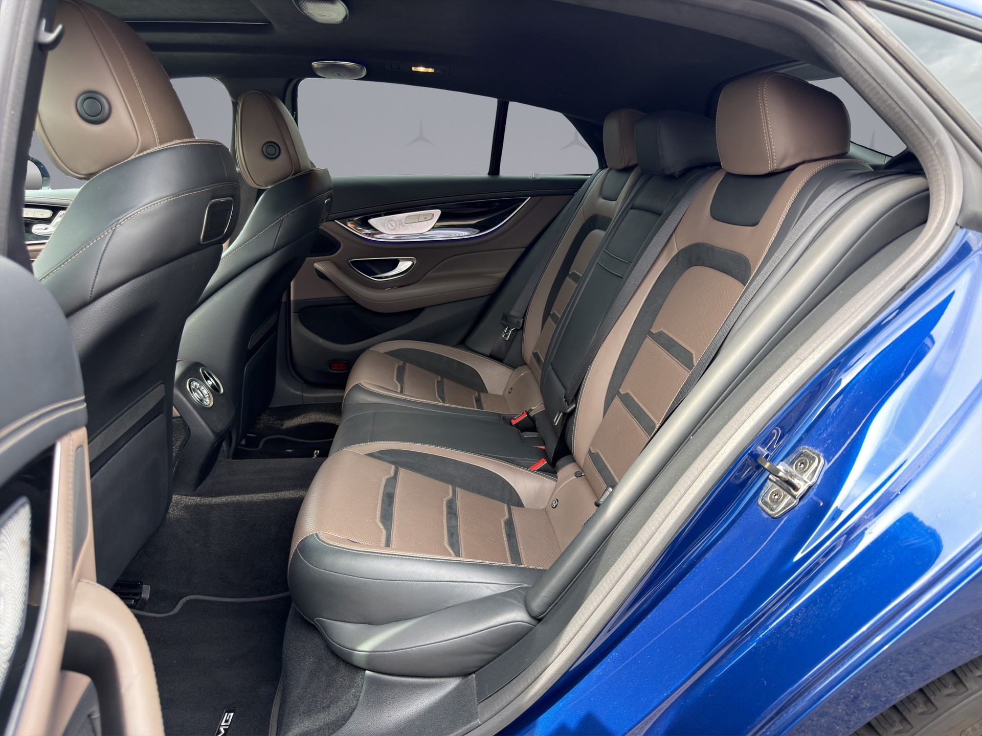 MERCEDES-BENZ AMG GT 63 S 4matic+ - 10