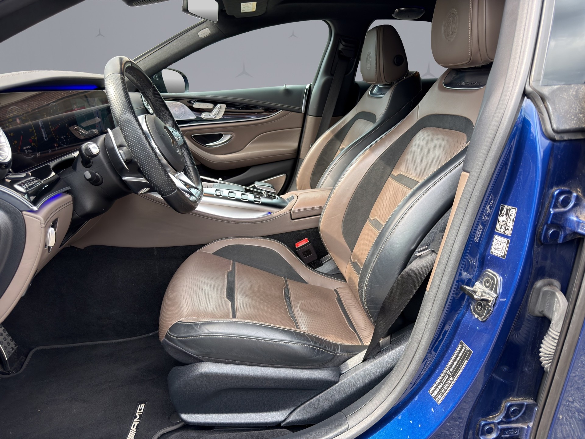 MERCEDES-BENZ AMG GT 63 S 4matic+ - 9