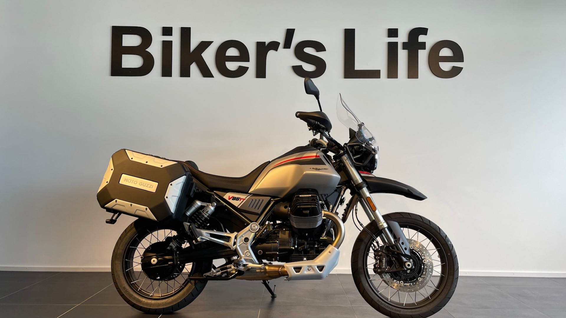 MOTO GUZZI V85 TT Travel