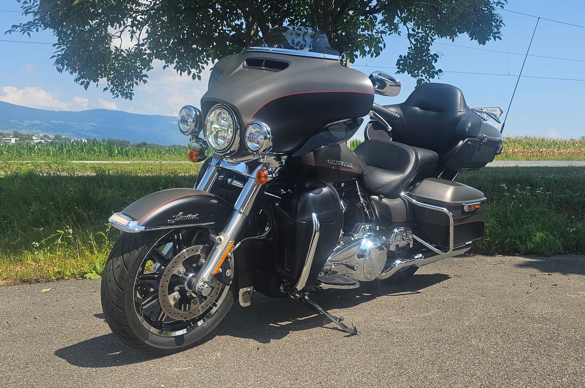 HARLEY-DAVIDSON FLHTK Electra Glide Ultra Limited 107 ABS - 4