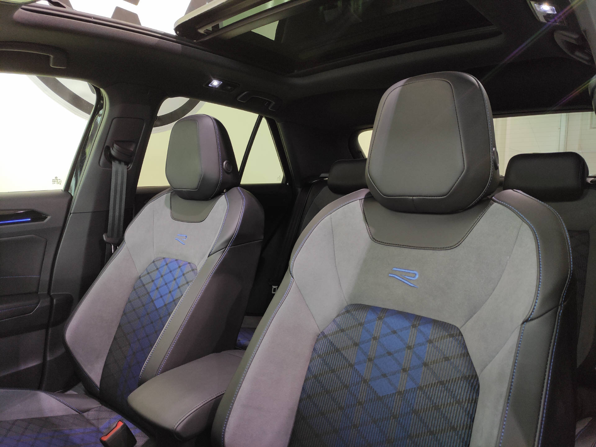 VW T-Roc 2.0 TSI R Black-Style DSG 4motion - 5