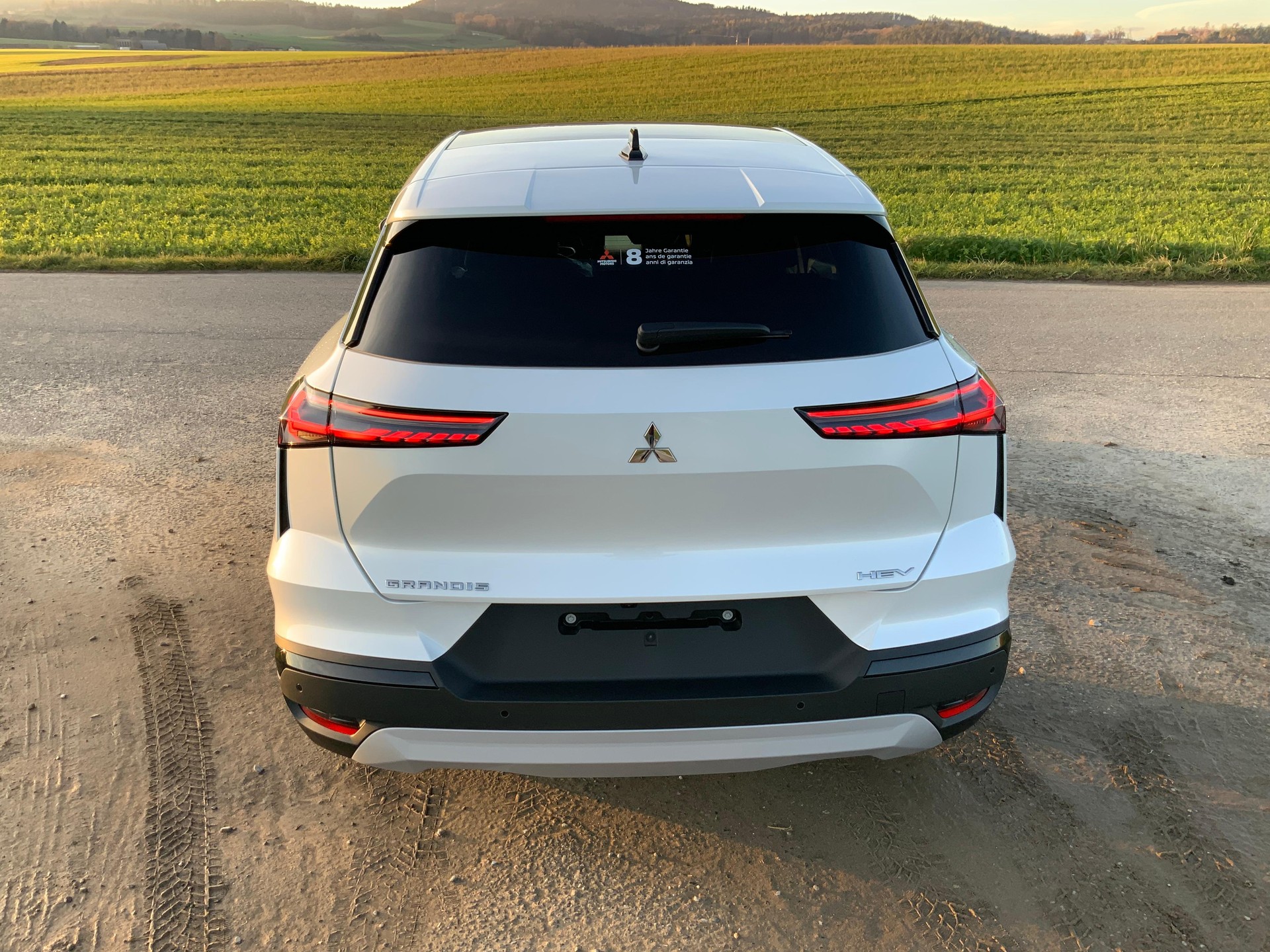 MITSUBISHI Grandis 1.8 HEV Instyle - 3