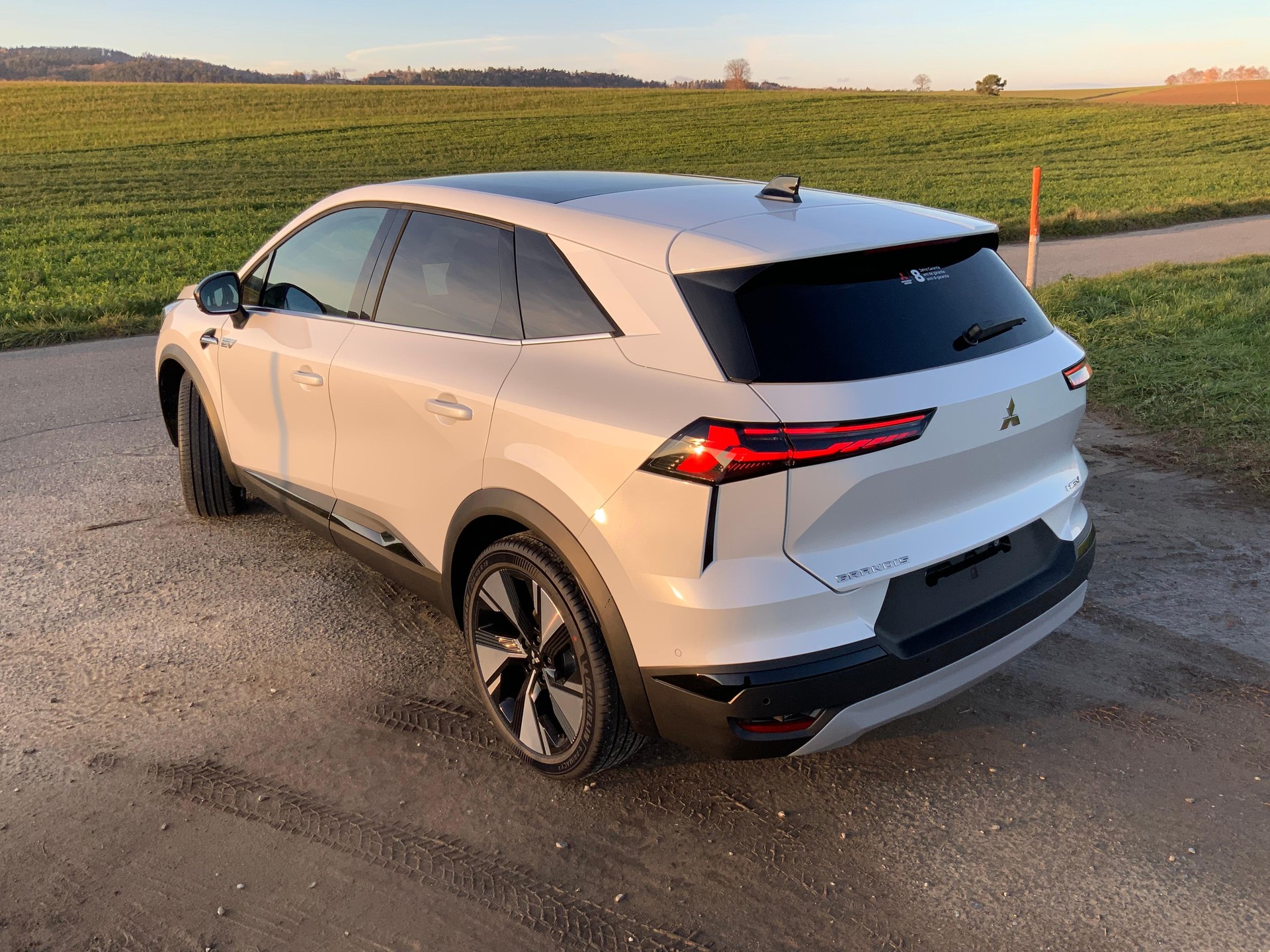 MITSUBISHI Grandis 1.8 HEV Instyle - 4