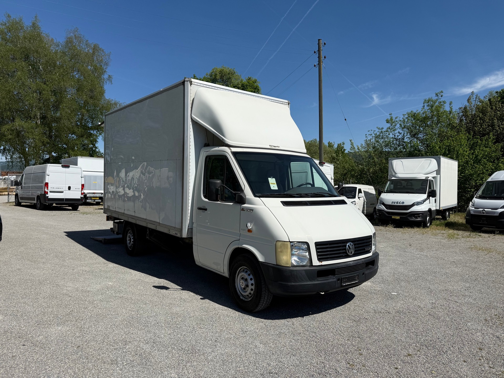 VW LT 35 2.5 TDI Koffer mit Hebebühne - 2