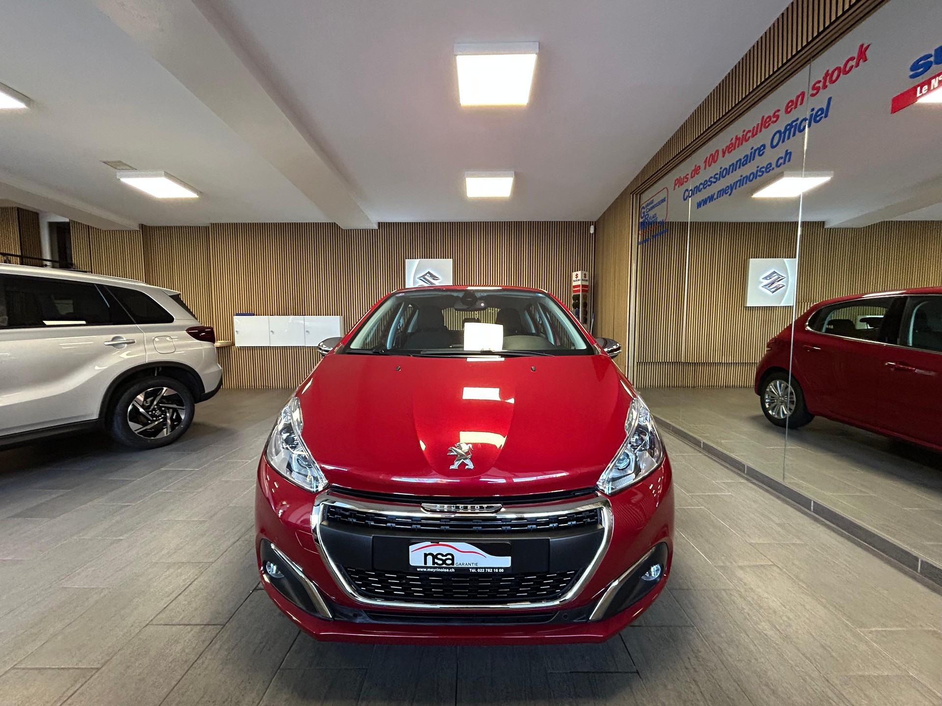 PEUGEOT 208 1.2 PureTech Allure S/S AUTOMATIQUE - 3