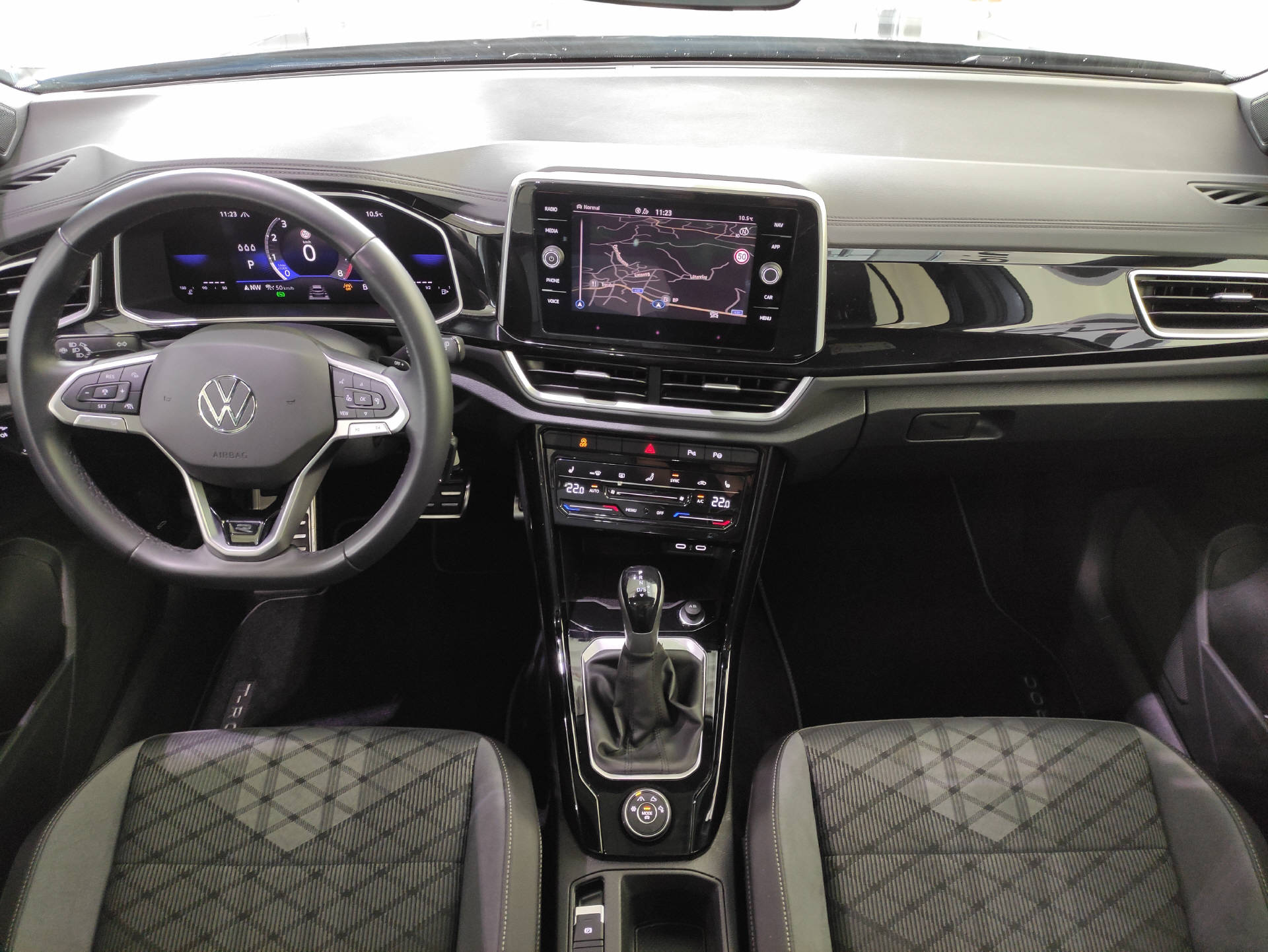 VW T-Roc 2.0 TSI R-Line DSG 4motion - 13
