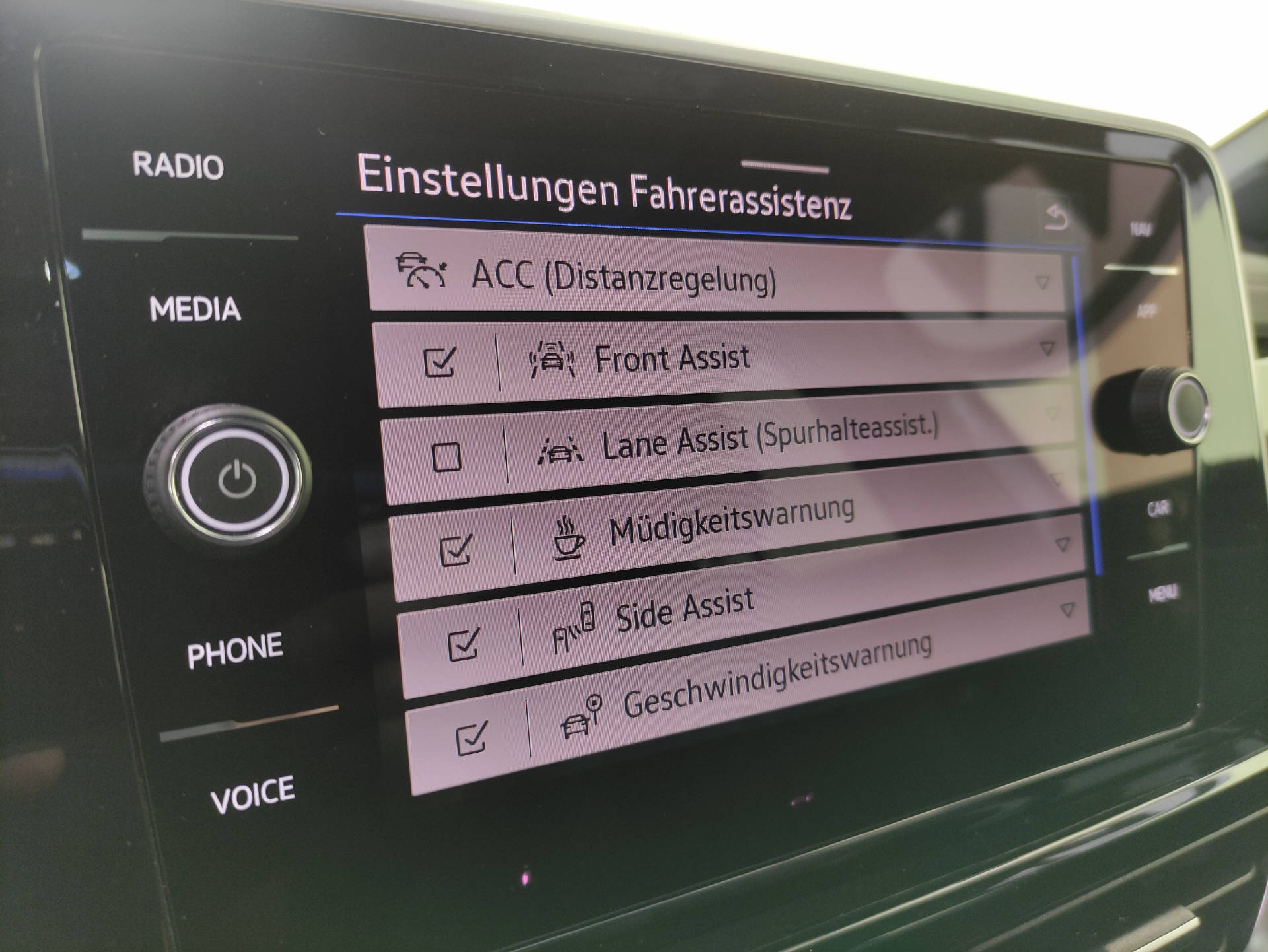 VW T-Roc 2.0 TSI R-Line DSG 4motion - 8