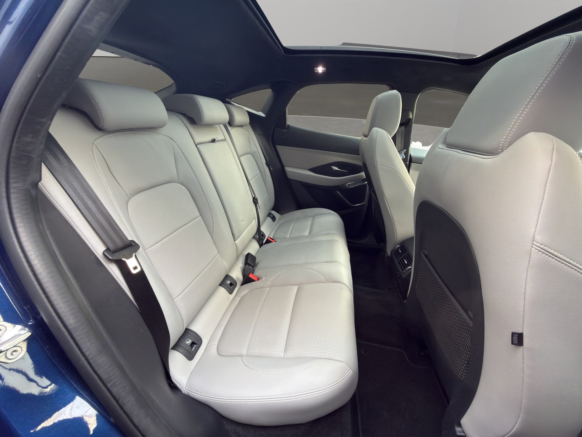 JAGUAR E-Pace 1.5 T 300e R-Dynamic SE AWD - 11