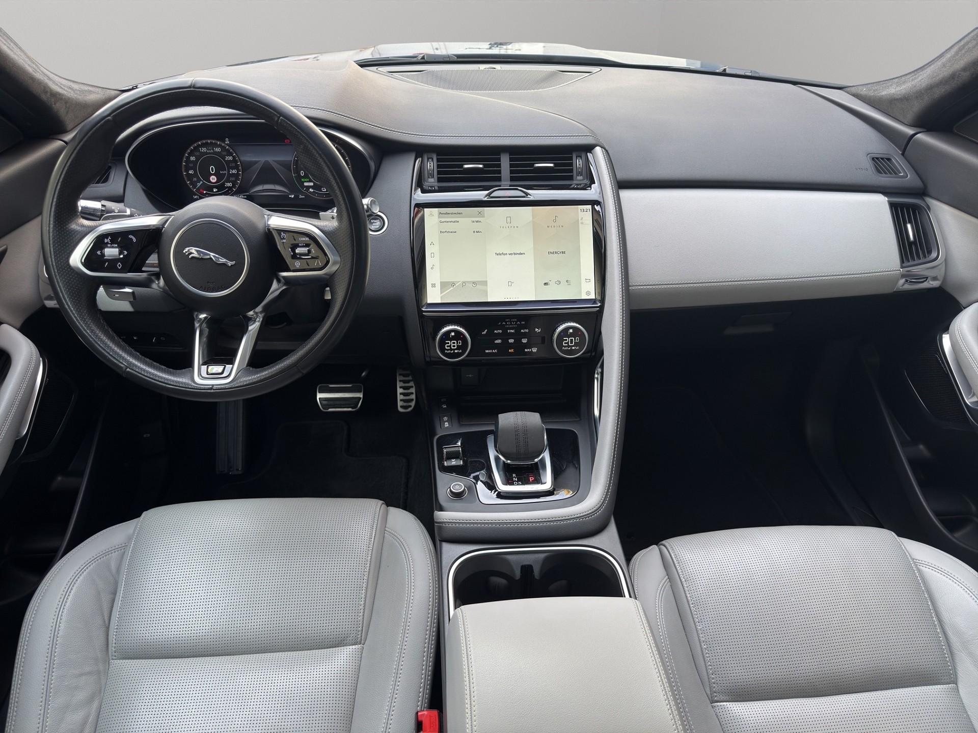 JAGUAR E-Pace 1.5 T 300e R-Dynamic SE AWD - 8