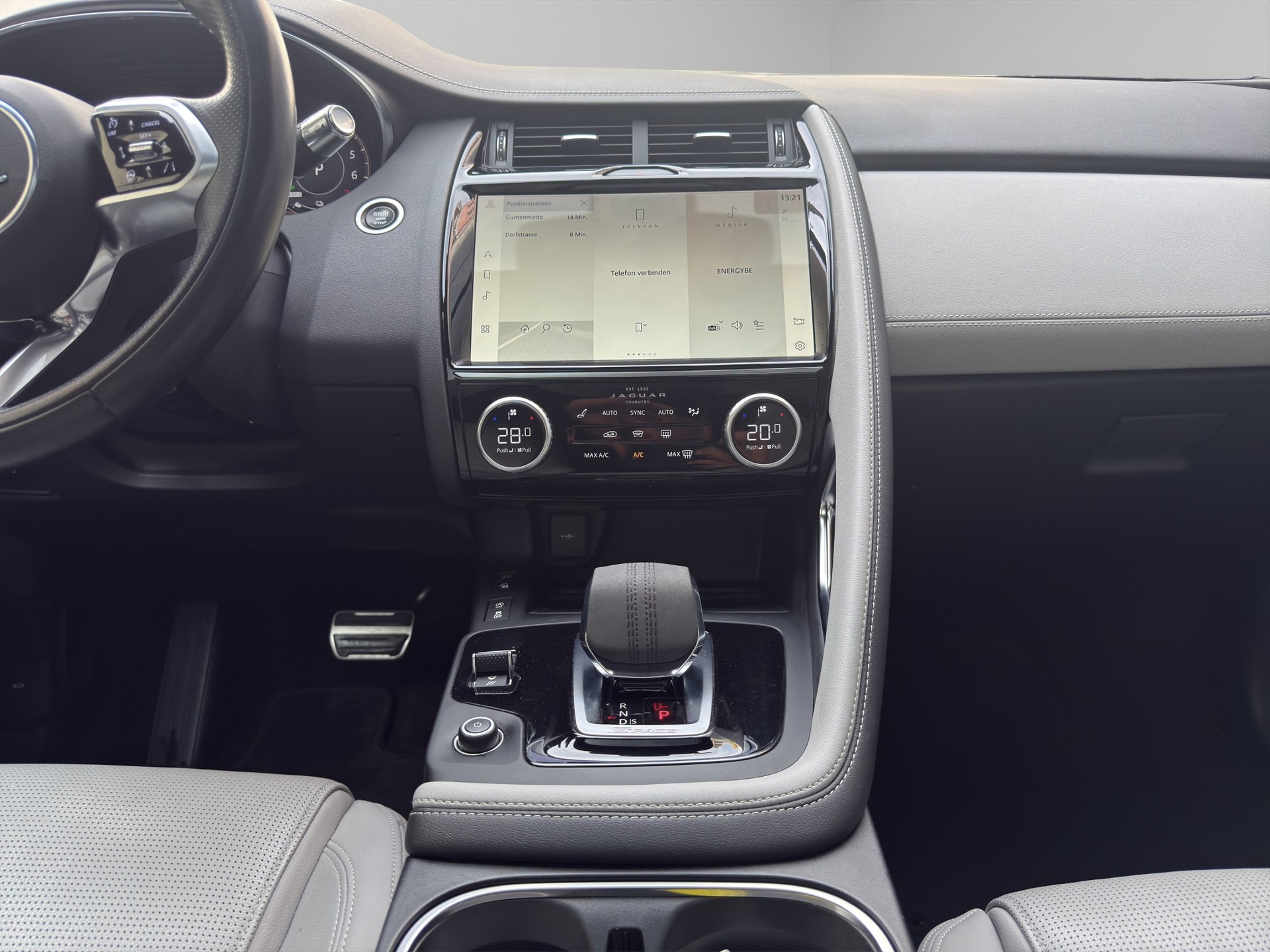 JAGUAR E-Pace 1.5 T 300e R-Dynamic SE AWD - 7