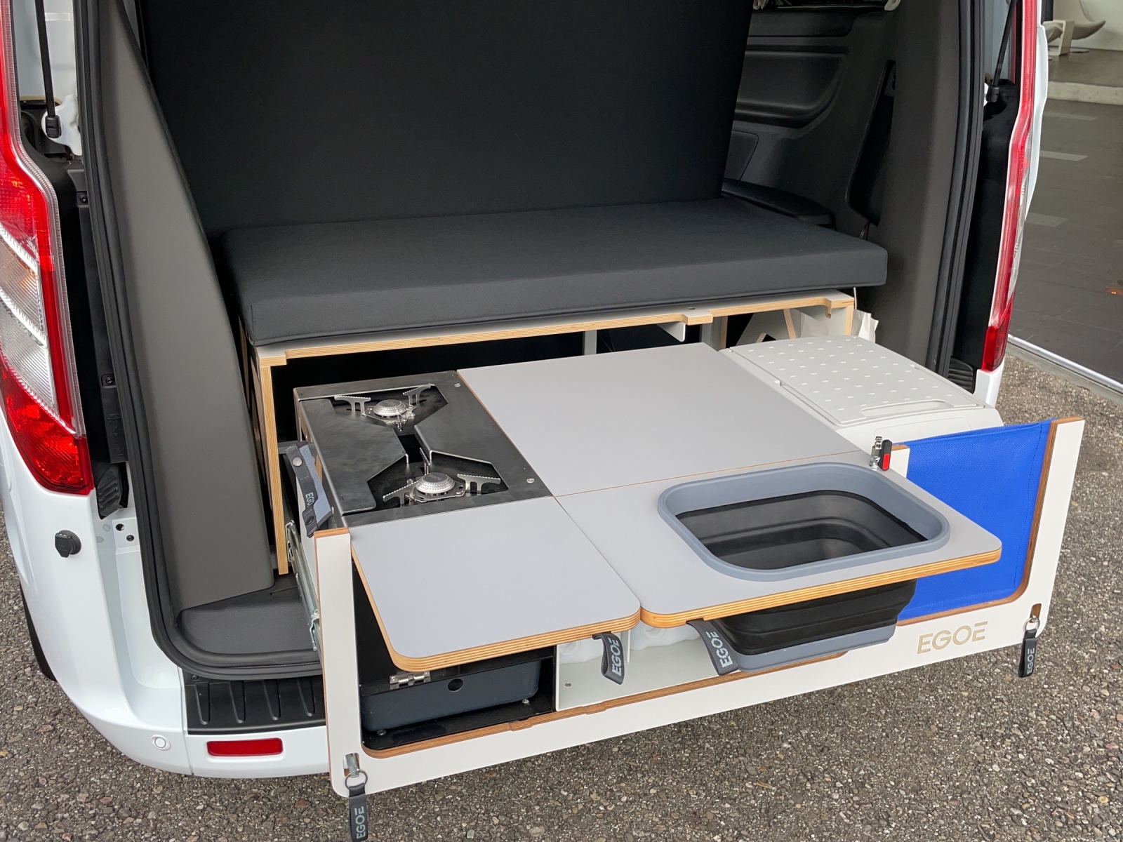 FORD Tourneo Custom Bus 320 L1 2.0 TDCi 185 Camper Trend Swiss Edition - 14