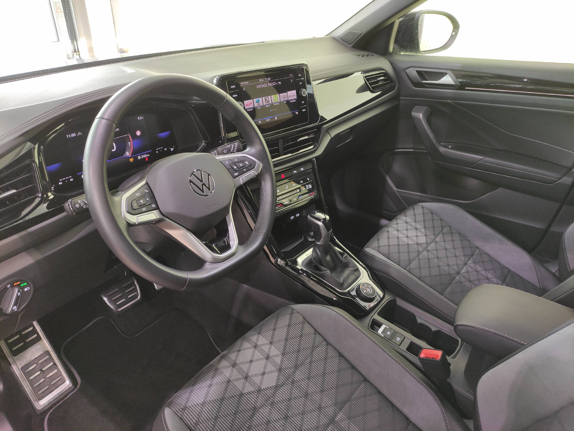 VW T-Roc 2.0 TSI R-Line Black-Style DSG 4motion - 4