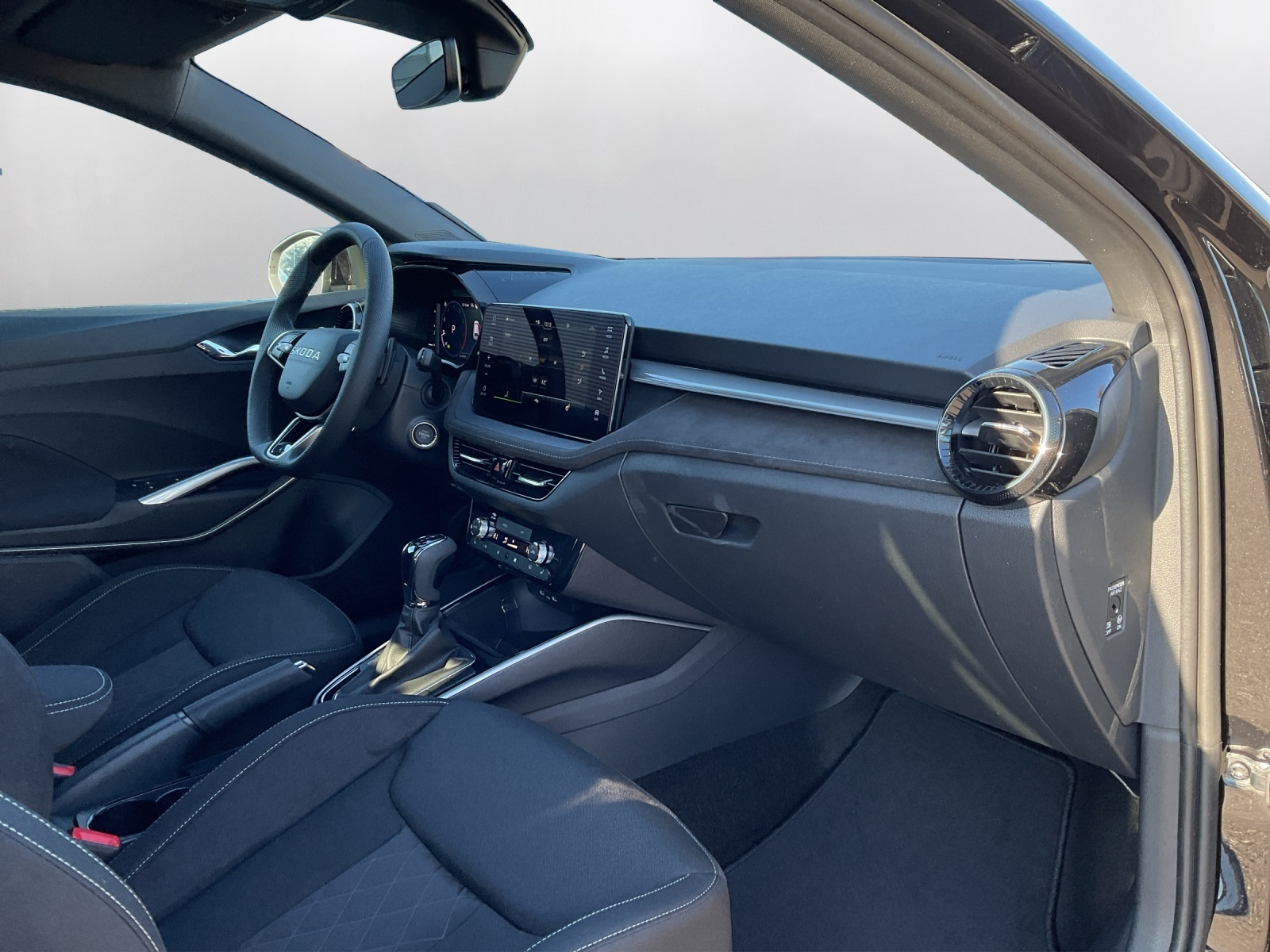 SKODA Fabia 1.5 TSI Dynamic DSG - 15