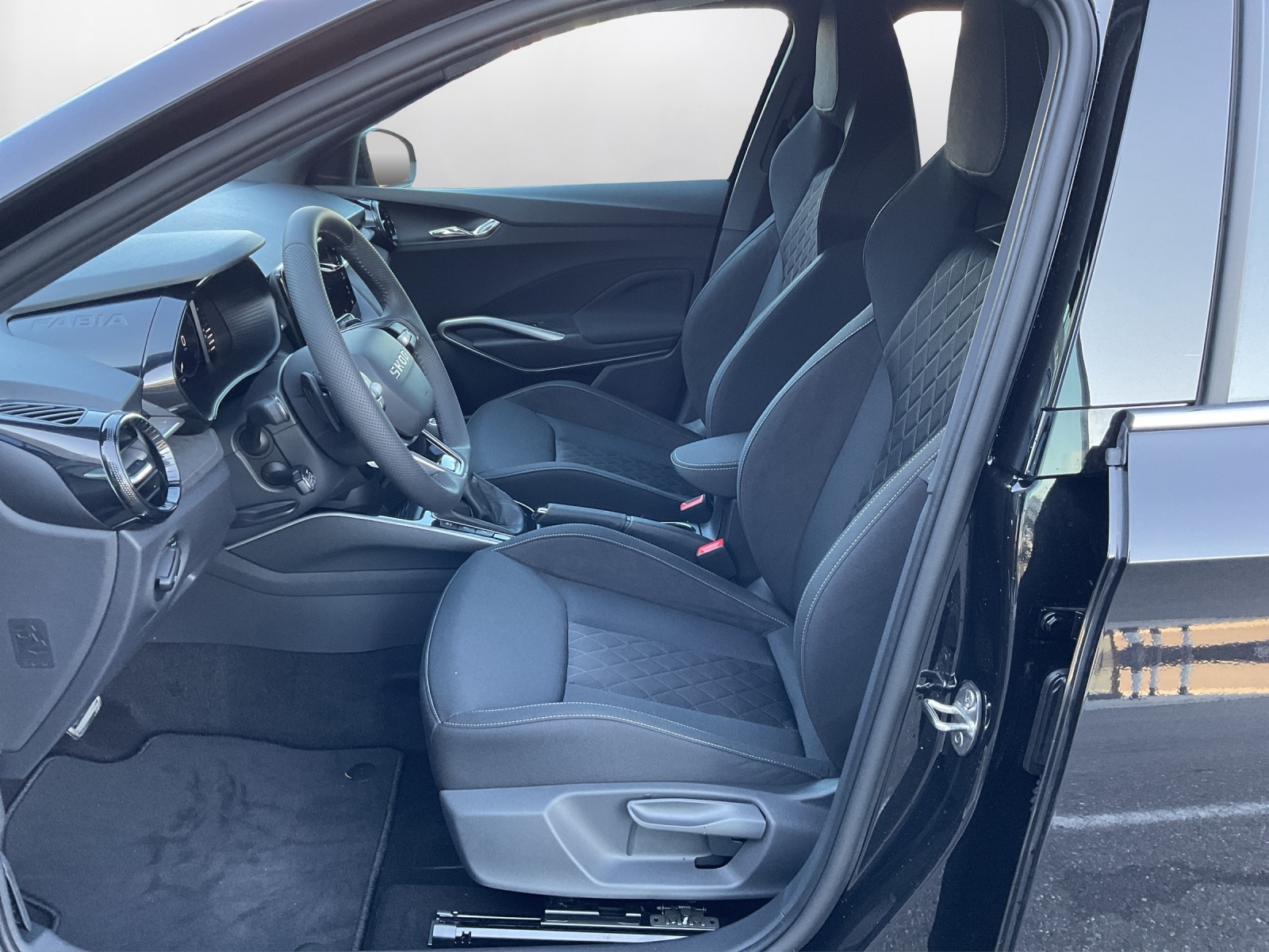 SKODA Fabia 1.5 TSI Dynamic DSG - 10