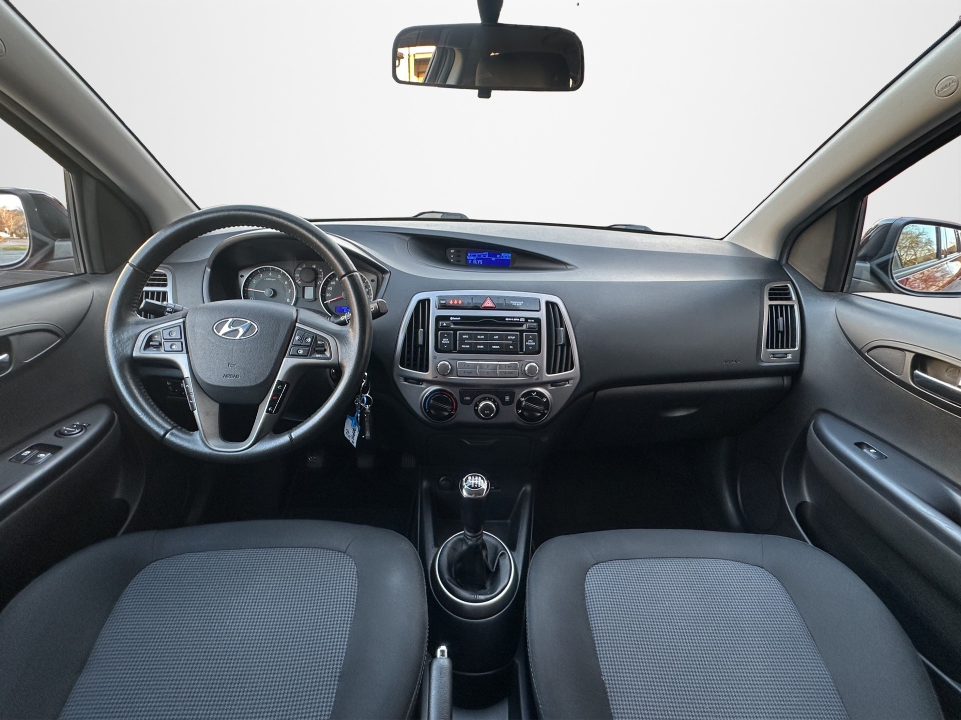 HYUNDAI i20 1.4 exxtraa - 2