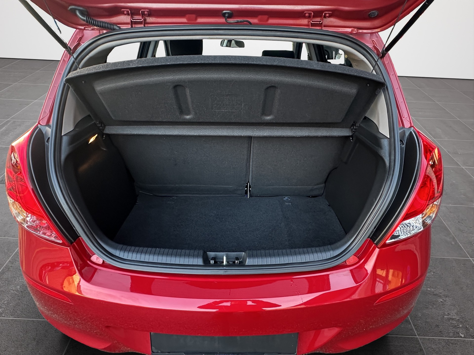 HYUNDAI i20 1.4 exxtraa - 18