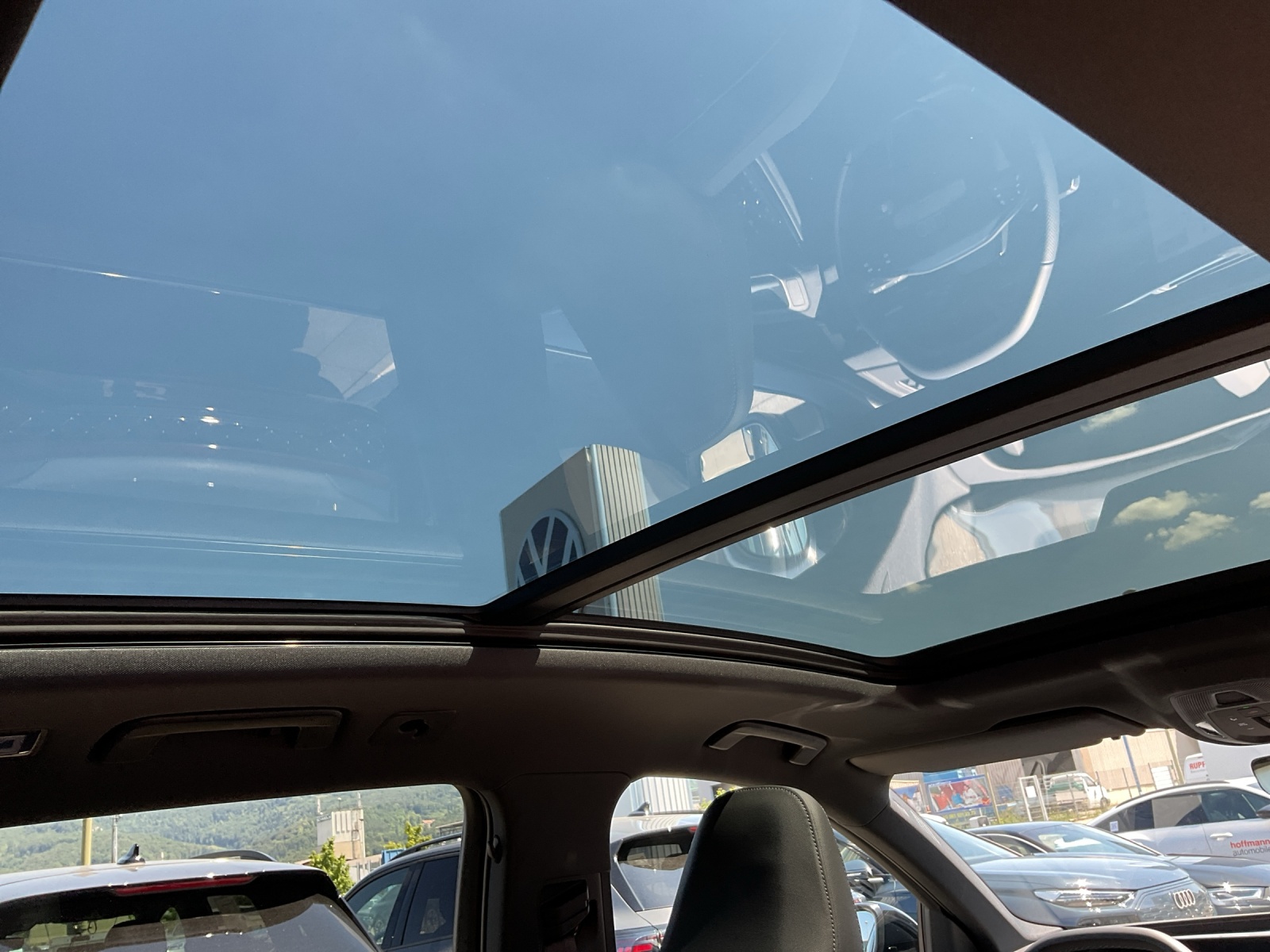 AUDI Q6 e-tron quattro - 15