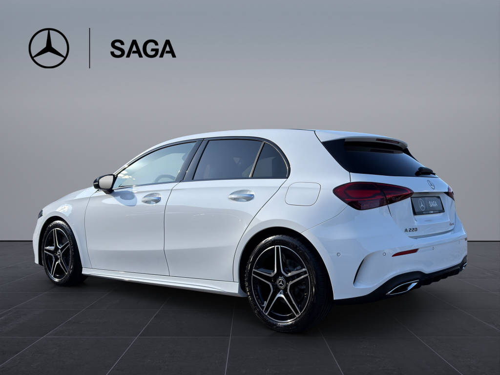 MERCEDES-BENZ A 220 4MATIC - 4