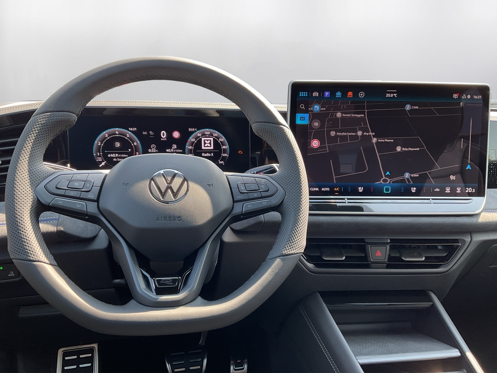 VW Tiguan 2.0 TSI DSG R-Line Plus 4Motion - 7
