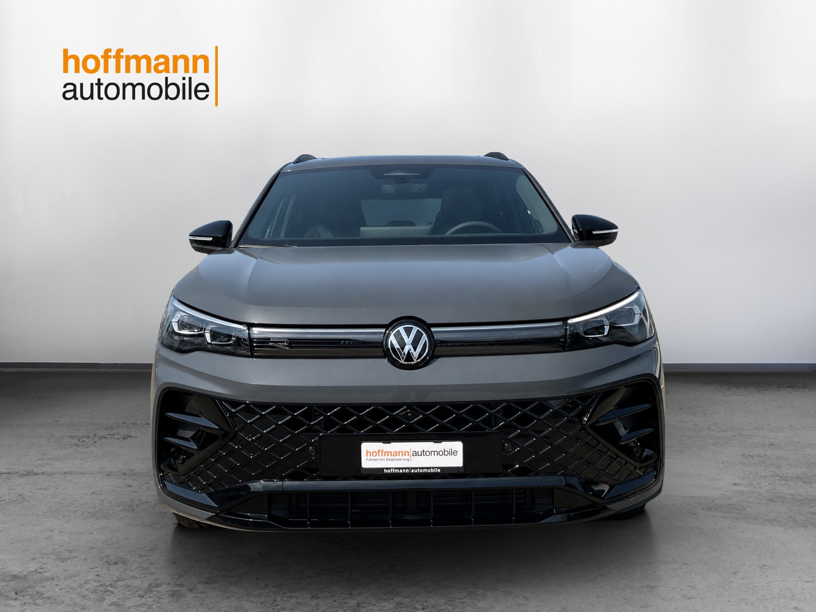 VW Tiguan 2.0 TSI DSG R-Line Plus 4Motion - 2