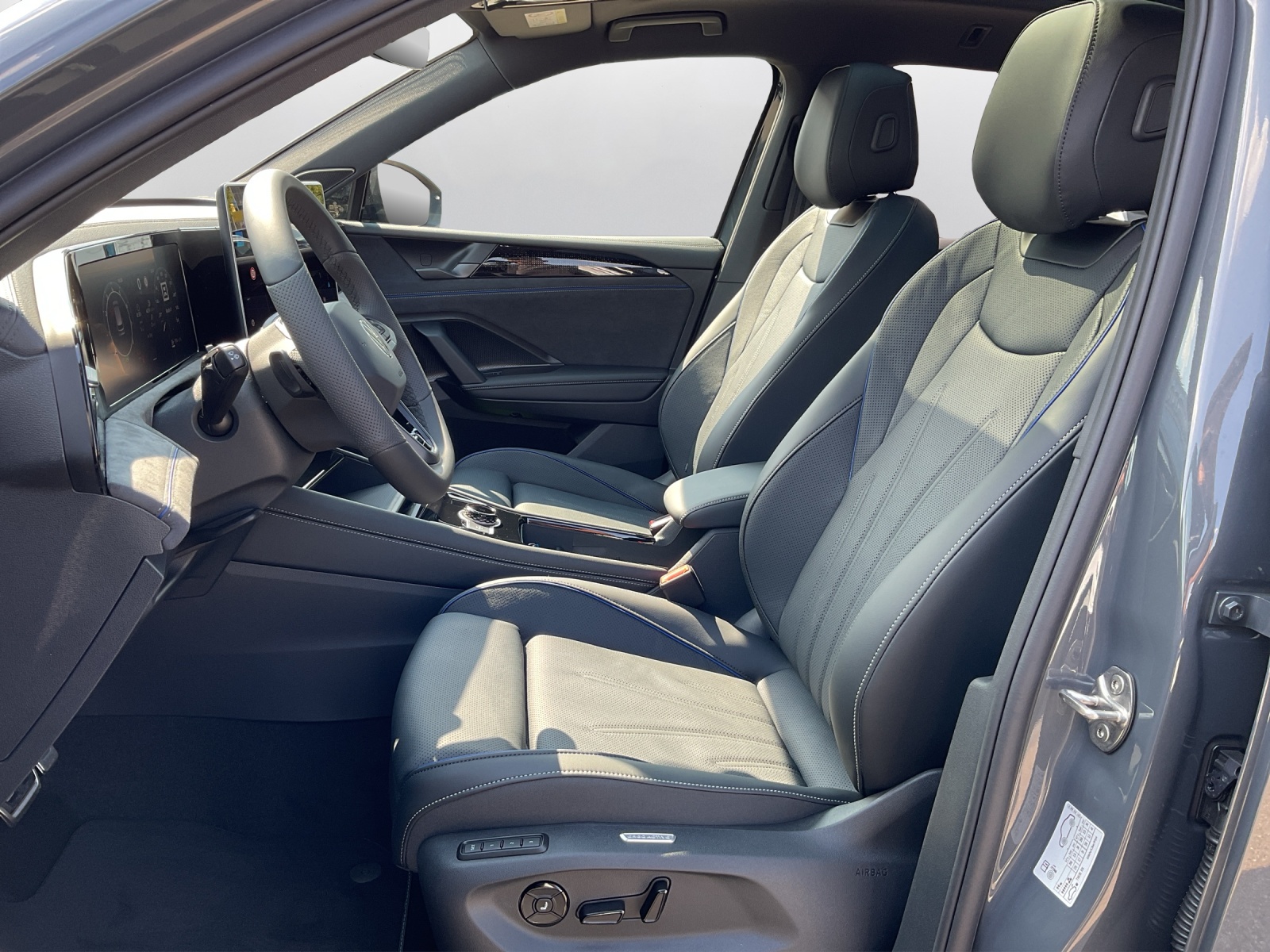 VW Tiguan 2.0 TSI DSG R-Line Plus 4Motion - 10