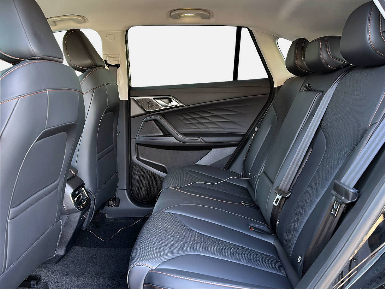 MG HS 1.5 T PHEV Luxury - 13