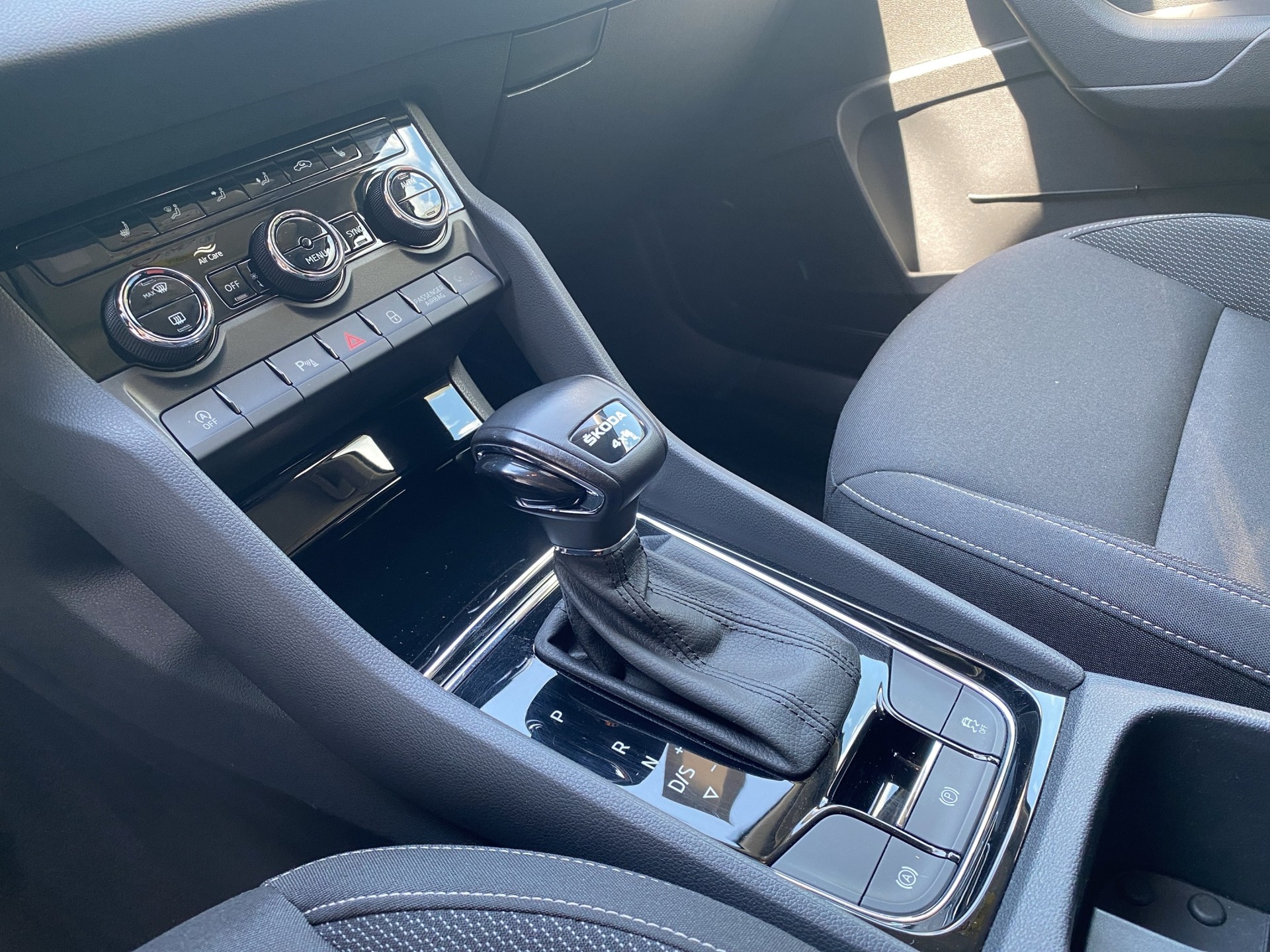 SKODA Karoq 2.0 TDI CR Ambition 4x4 DSG - 13
