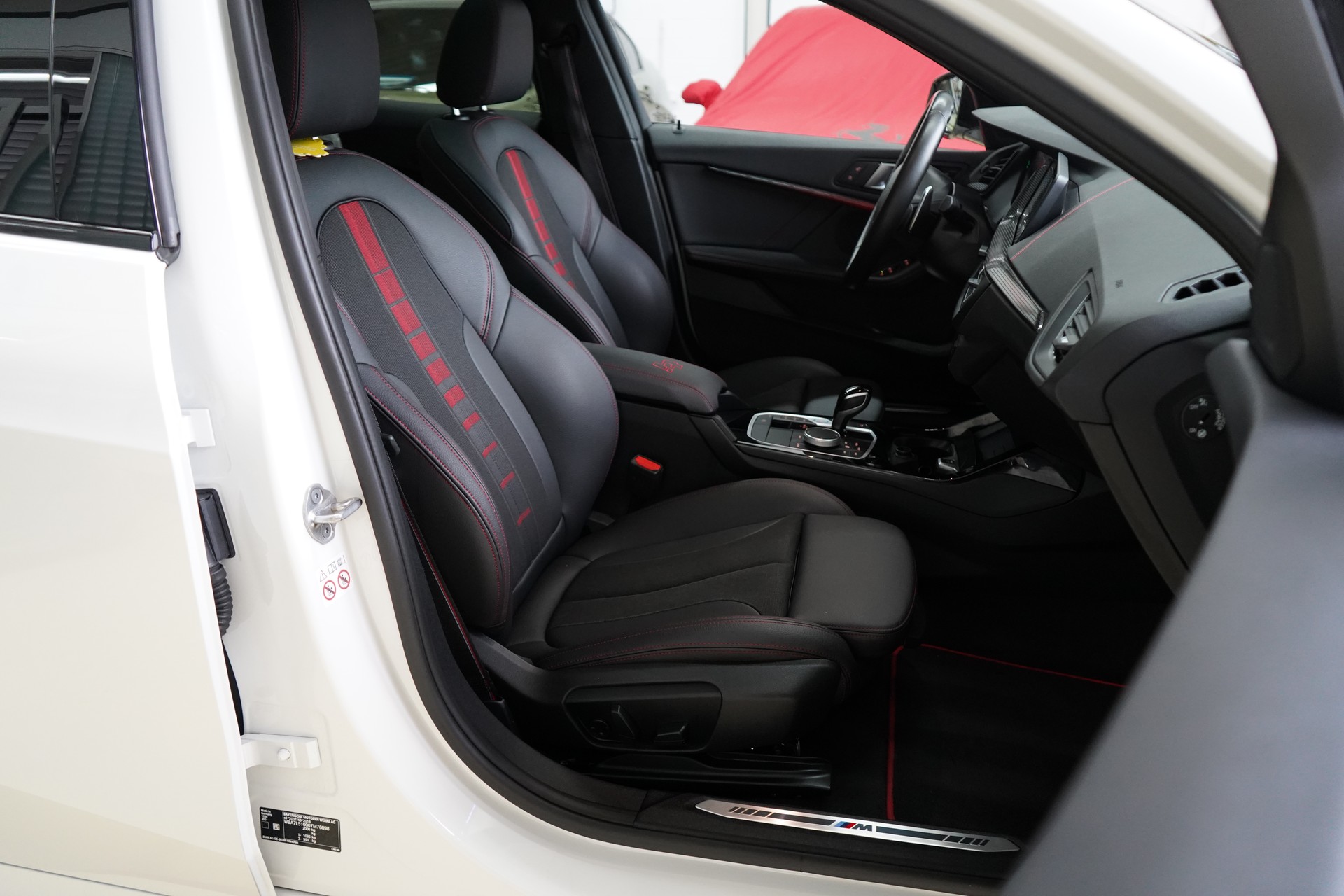 BMW 128ti M Sport Pro Steptronic - 32