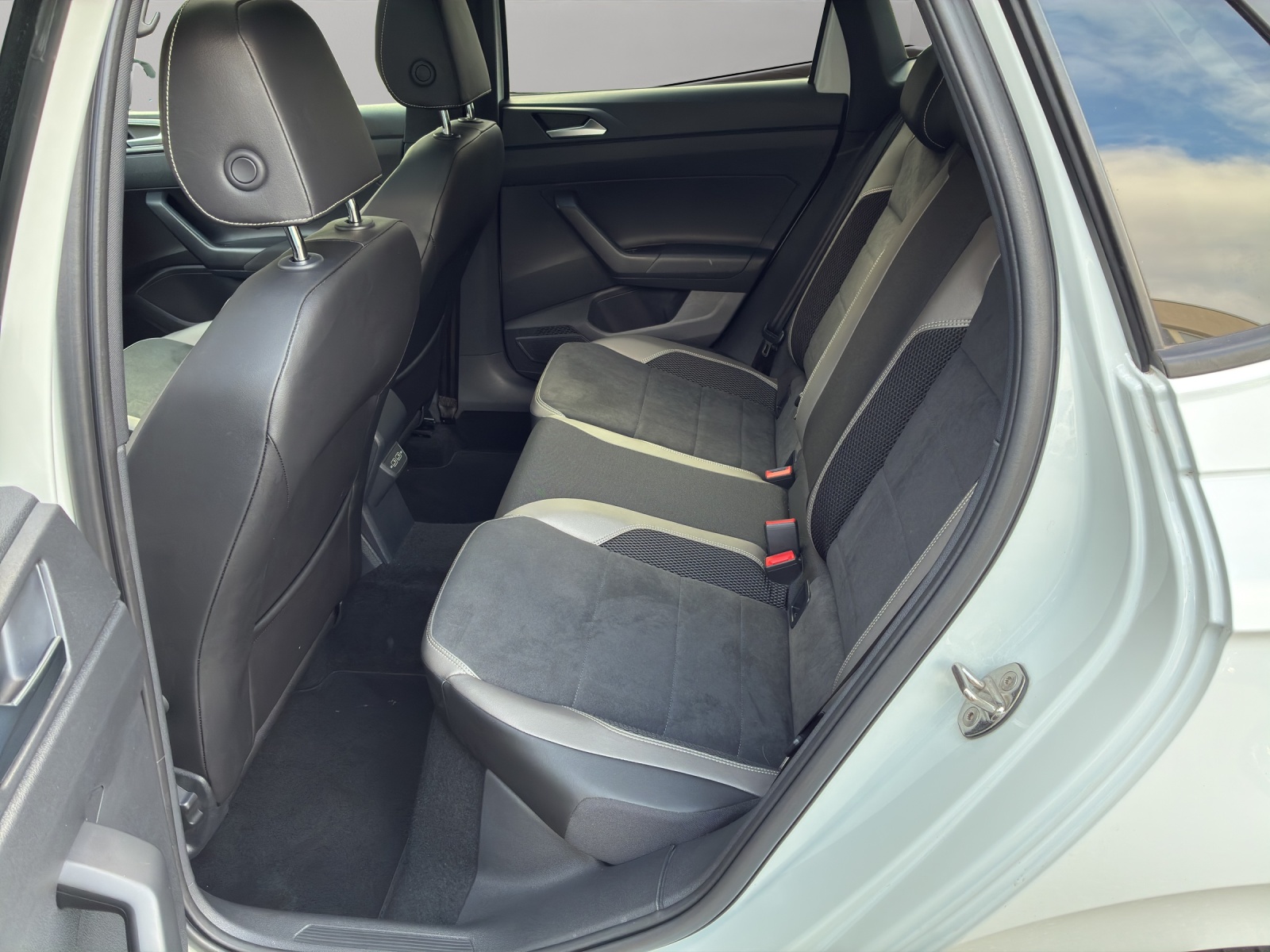 VW Polo 2.0 TSI GTI DSG - 13