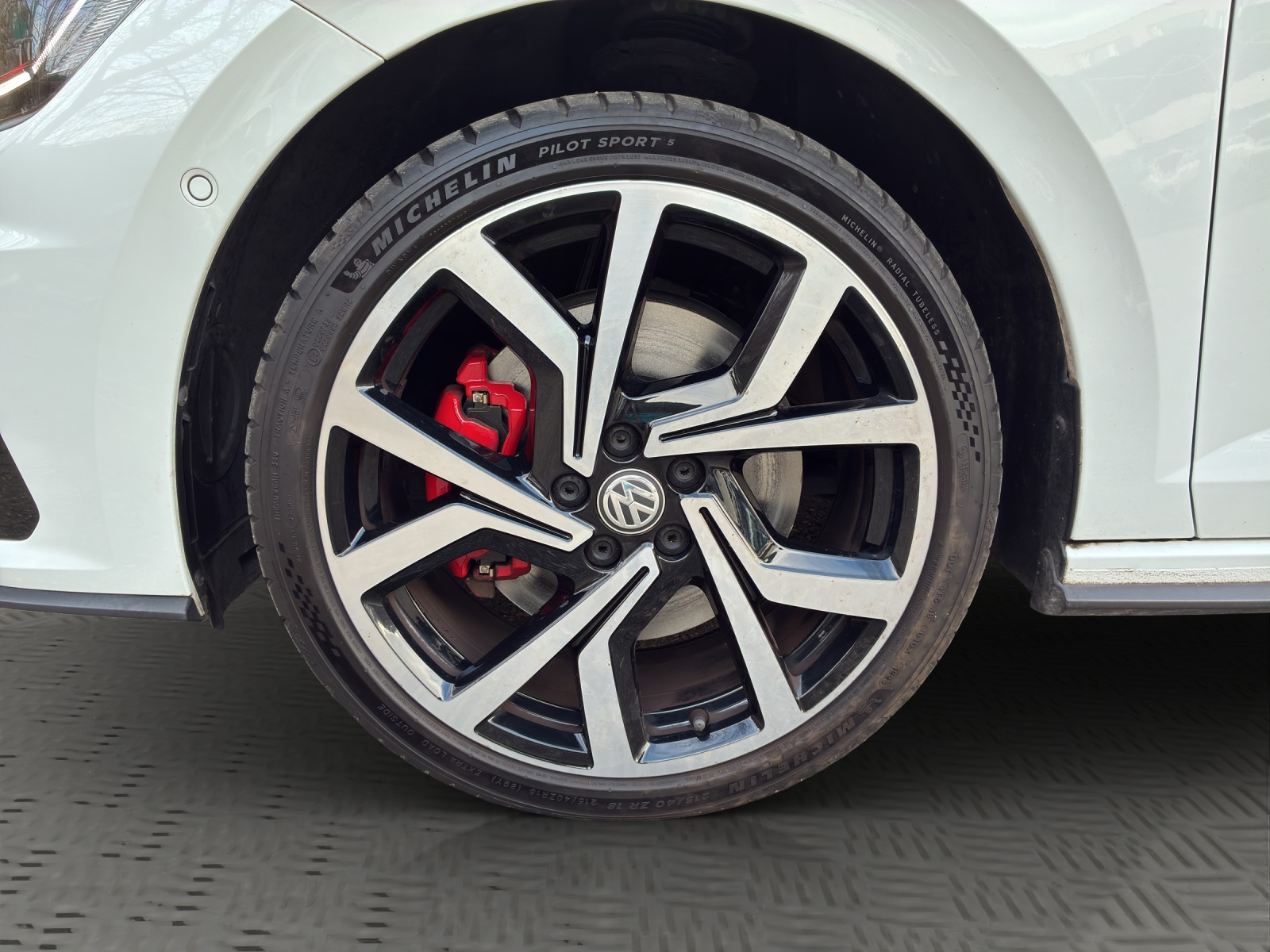 VW Polo 2.0 TSI GTI DSG - 9