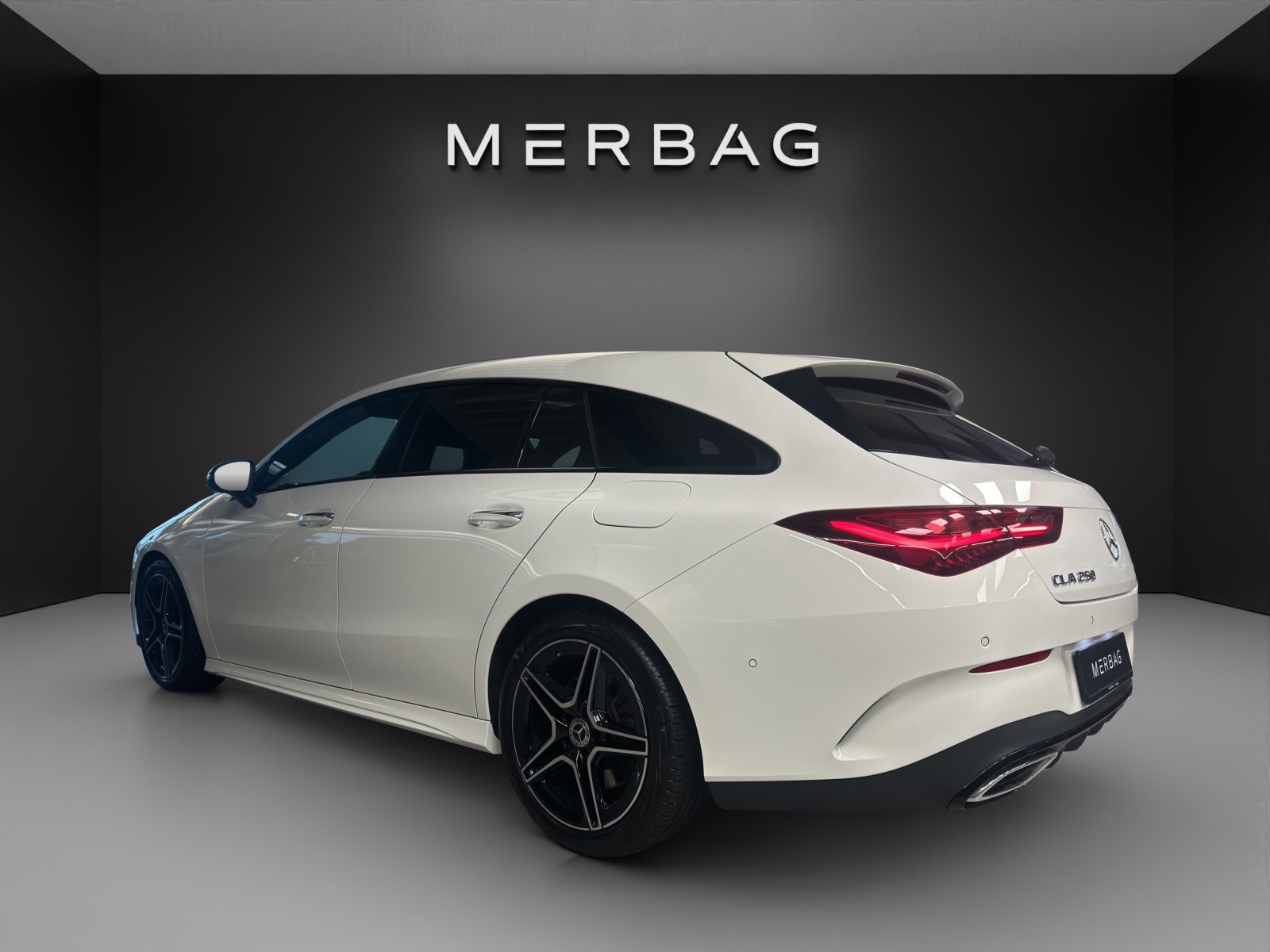 MERCEDES-BENZ CLA SB 250 8G-DCT 4M - 4