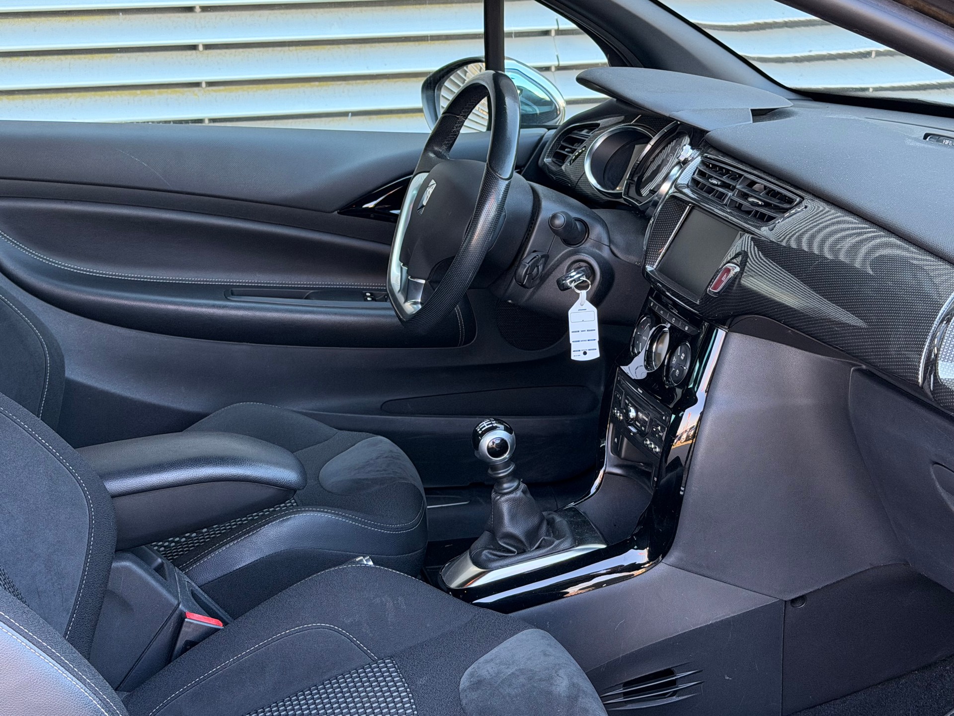 DS AUTOMOBILES DS3 1.6 THP Ultra Prestige - 11