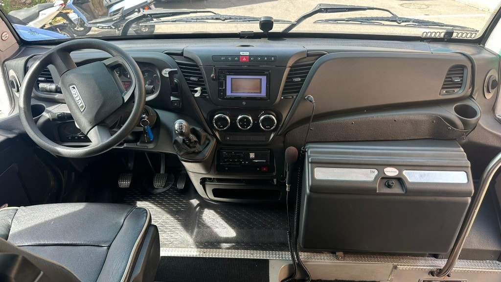 IVECO Daily 72C18 Autobus - 4