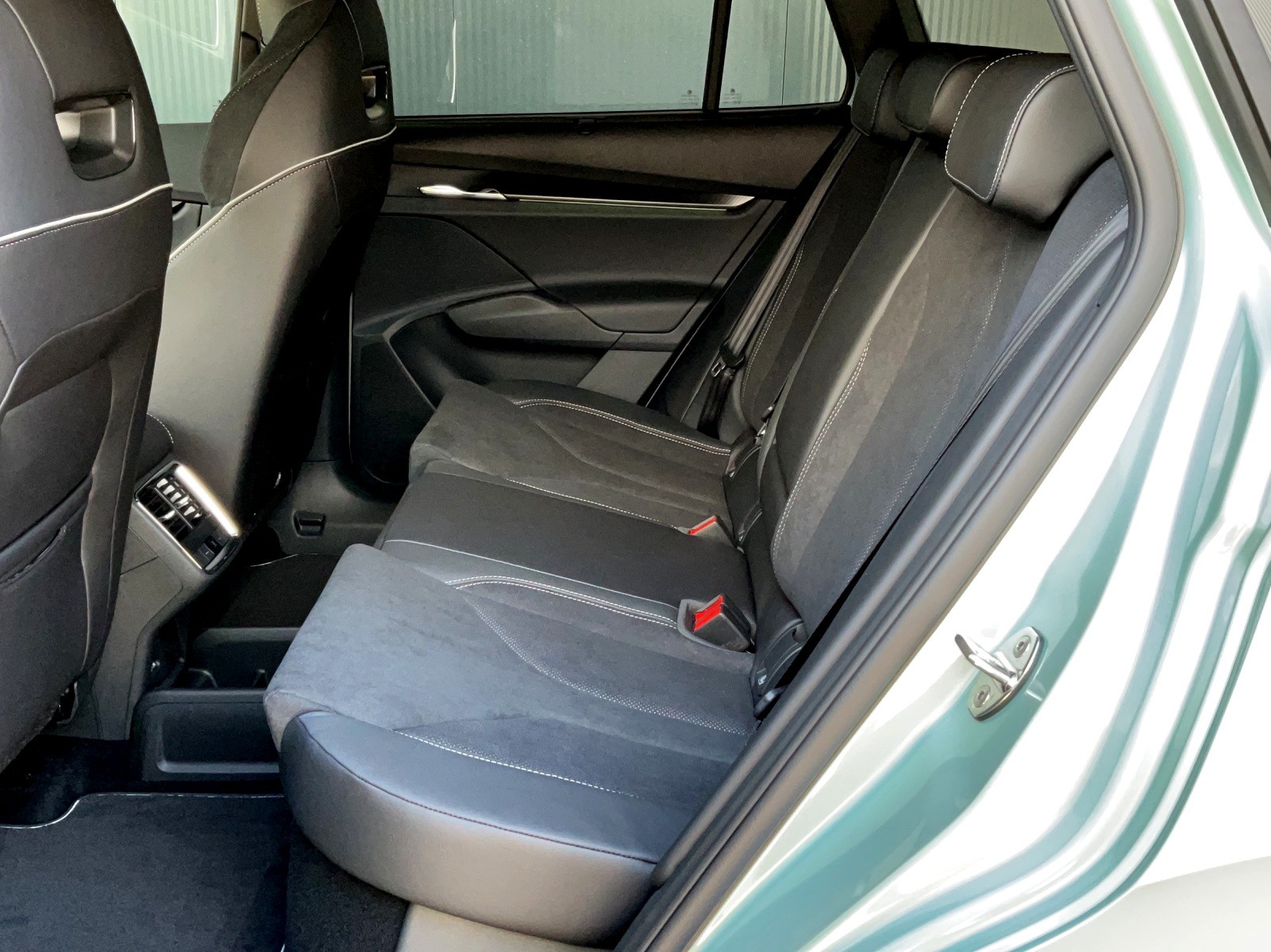SKODA Enyaq iV 80x SportLine - 11
