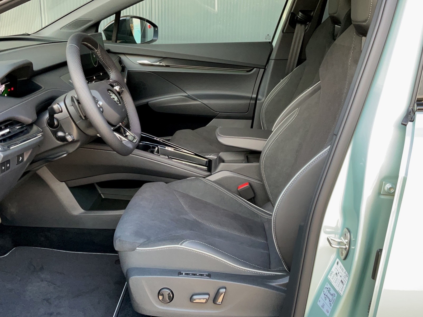SKODA Enyaq iV 80x SportLine - 10